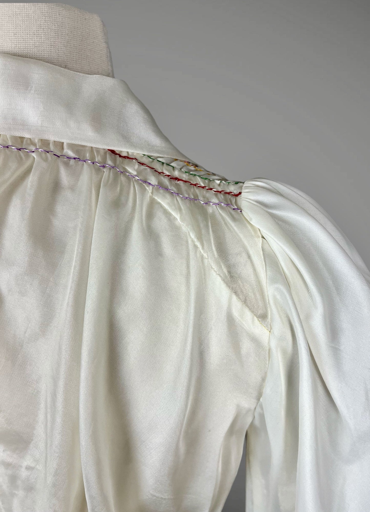 Vintage 1940s Embroidered Peasant Blouse, Parachute-Style Hungarian Folk Top, Small