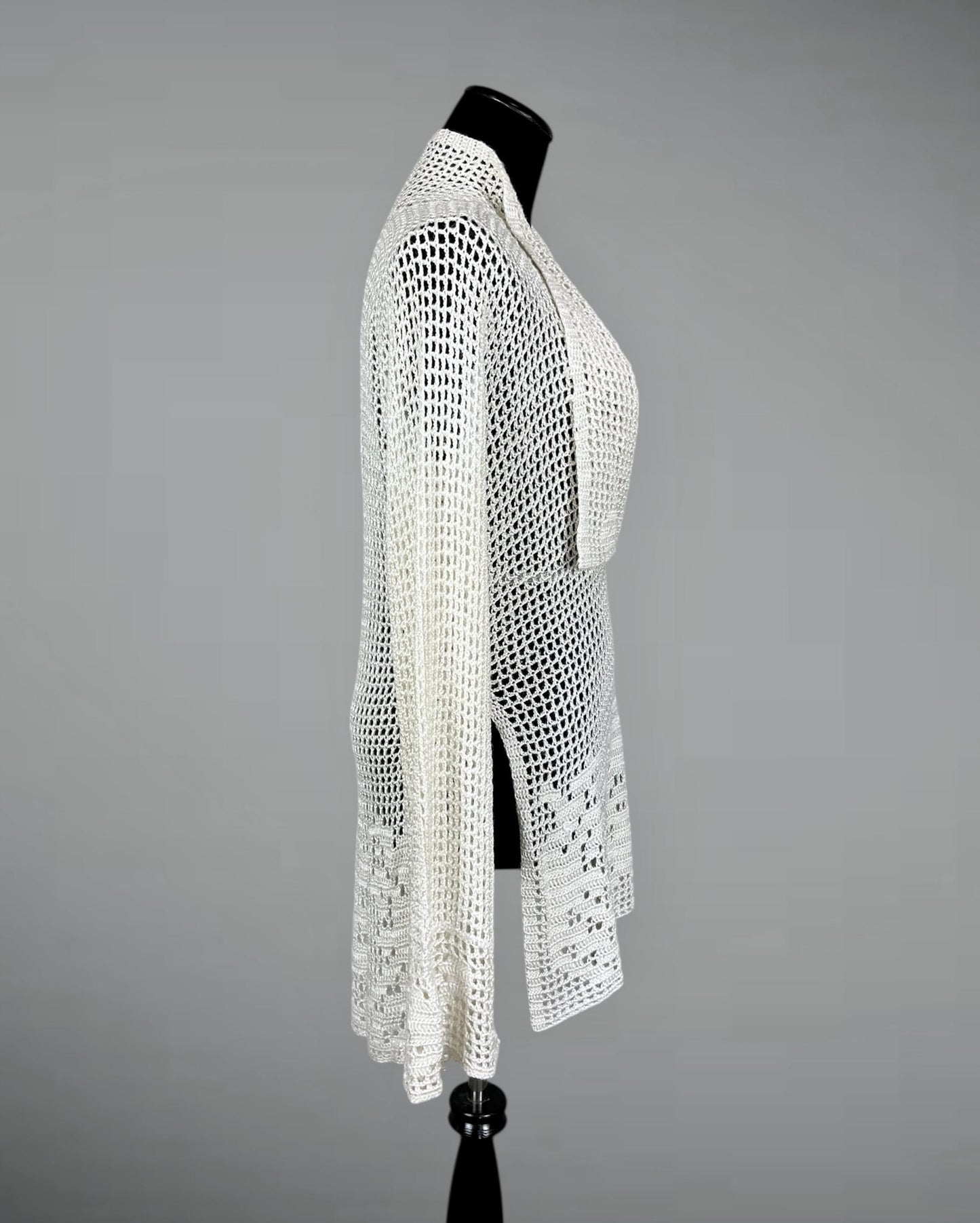 Antique 1920s Hand Crochet Filet Lace Tunic Sweater, Deep-V Openwork, Wool Rayon, M–L