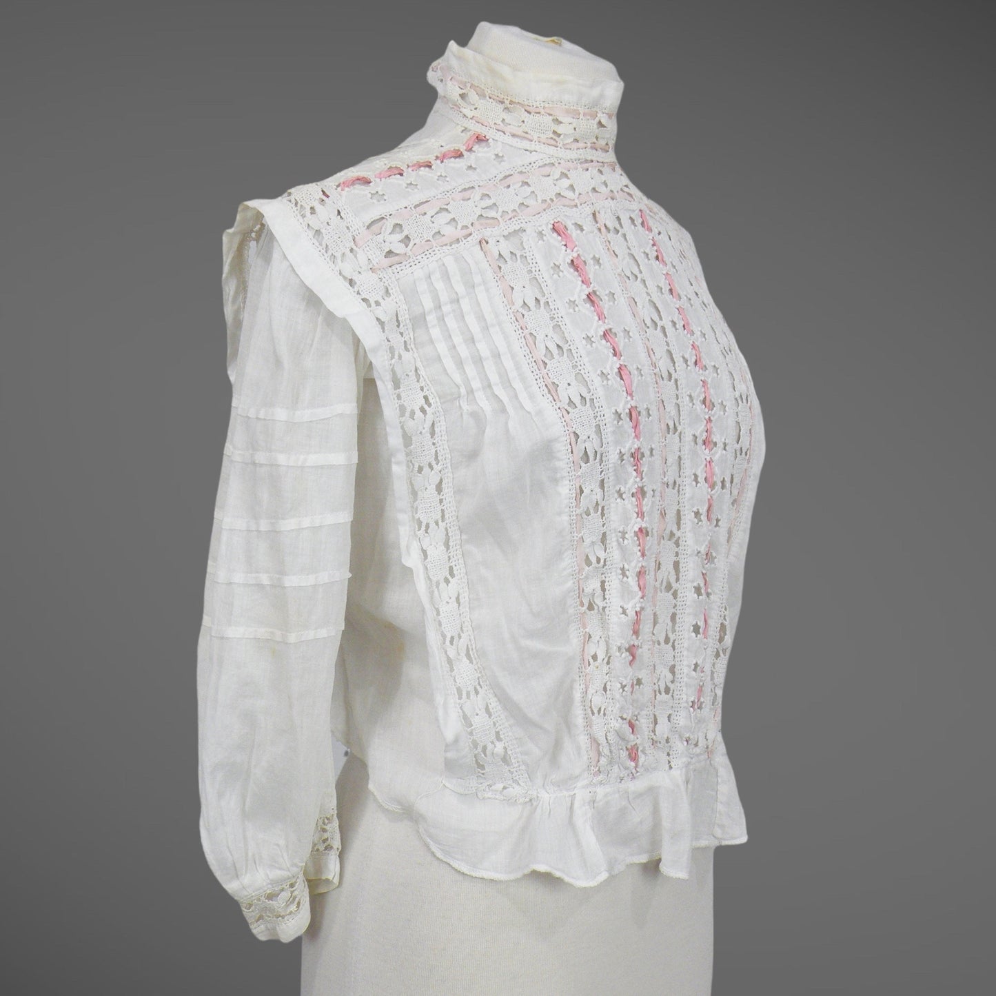 Antique 1900s Edwardian White Cotton Lace Blouse with Embroidered Eyelet Cutouts & Ribbon, S/M