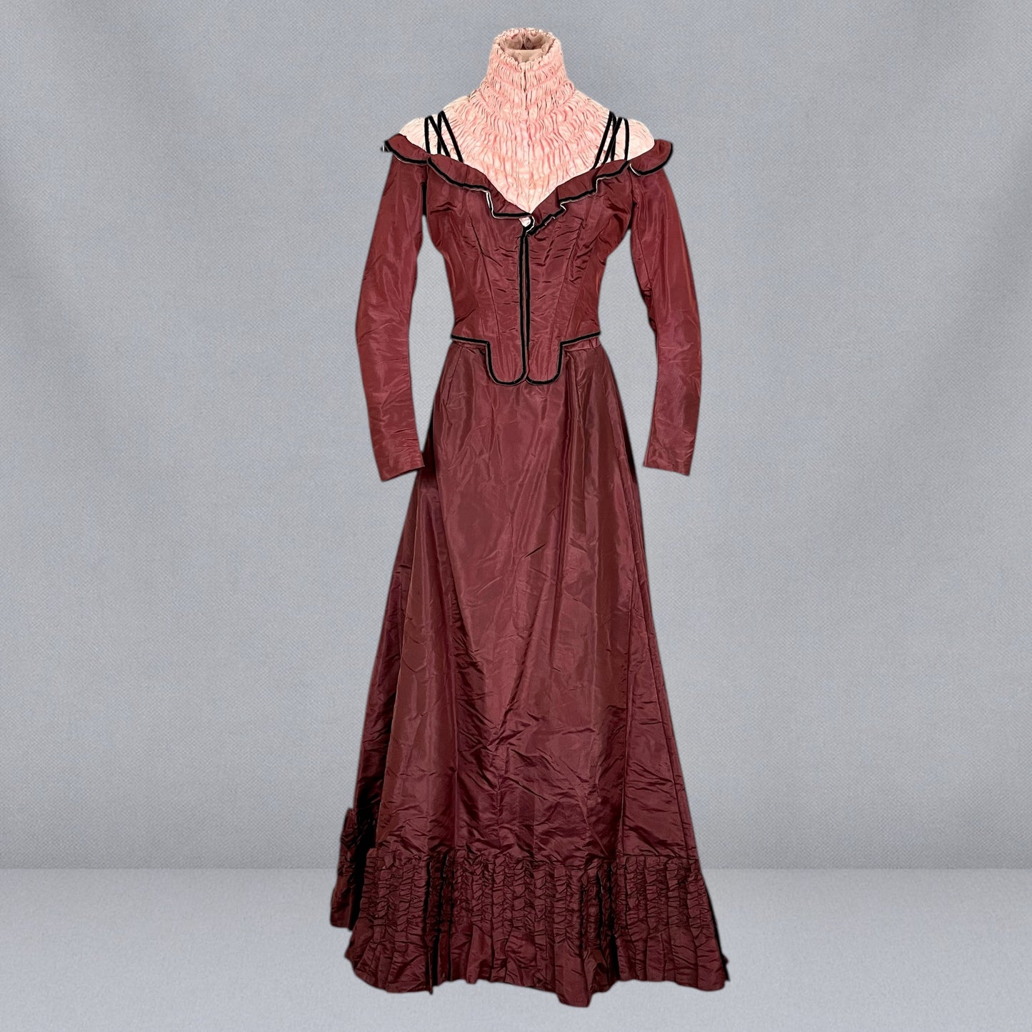Antique Late Victorian 1890s Wine Silk Taffeta Two-Piece Dress Set with Ruched Pink High Neck Yoke, XXS