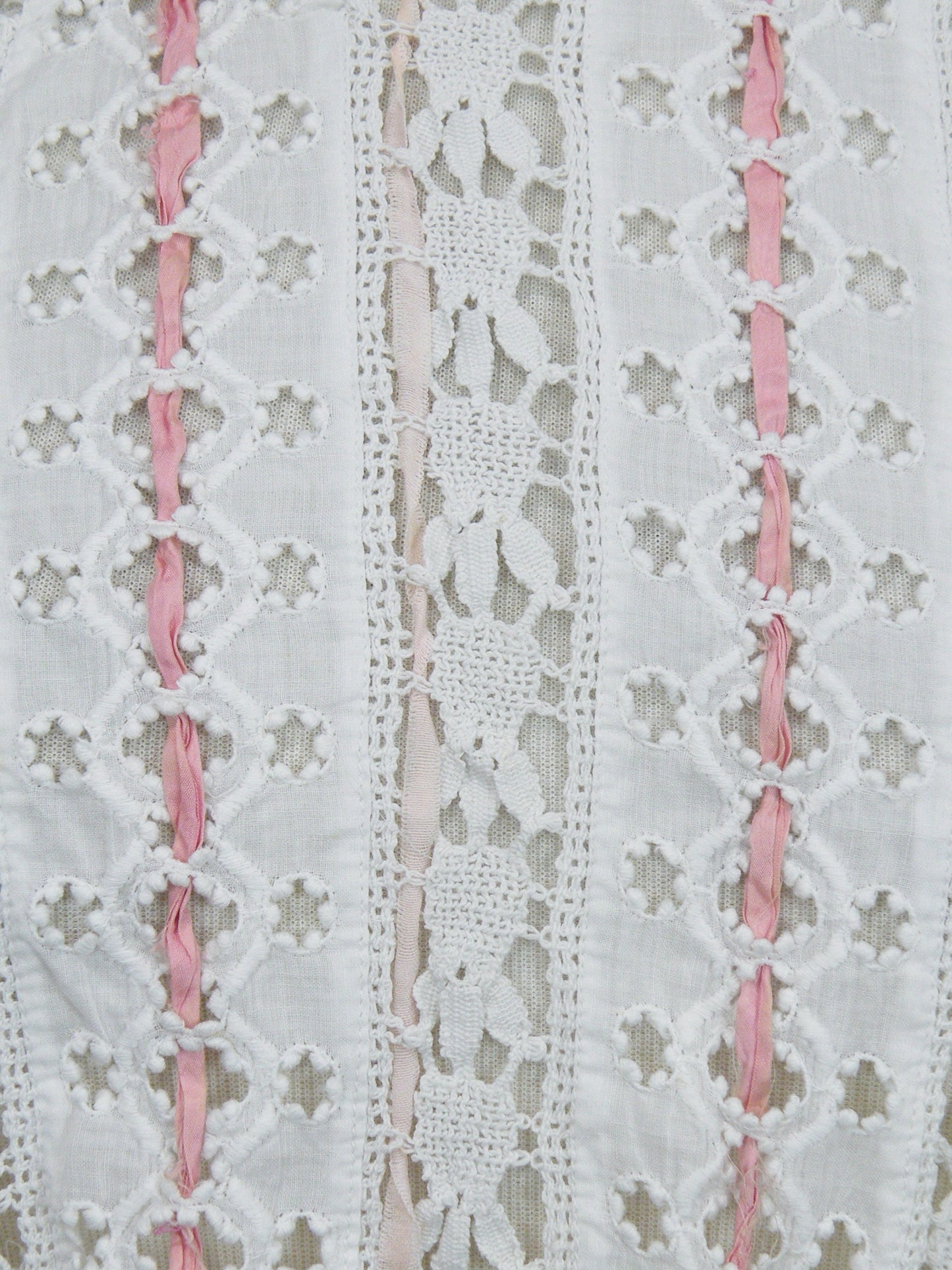 Antique 1900s Edwardian White Cotton Lace Blouse with Embroidered Eyelet Cutouts & Ribbon, S/M