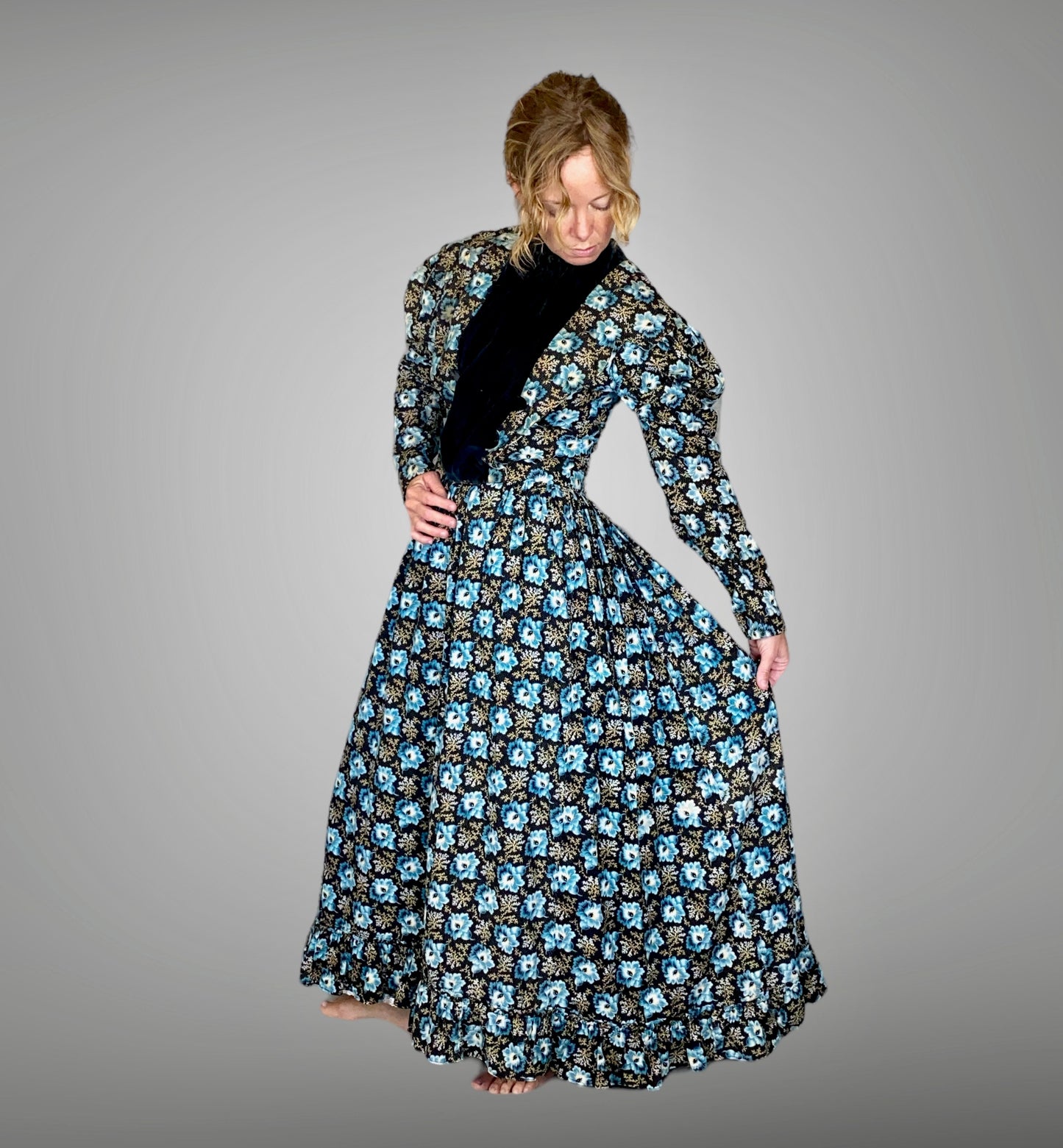 Antique 1890s–1900s Blue Floral Print Cotton Day Dress, Victorian Edwardian Gigot Sleeve Gown, XS