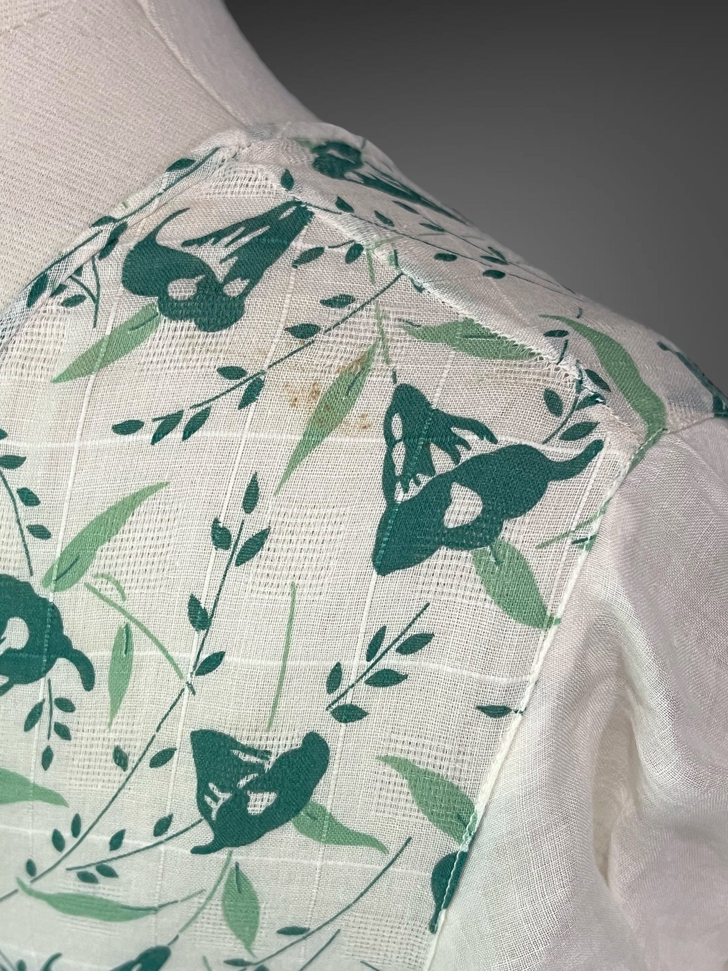 Vintage 1930s Green Floral Bias Cut Flutter Sleeve Dress and Cape, XS