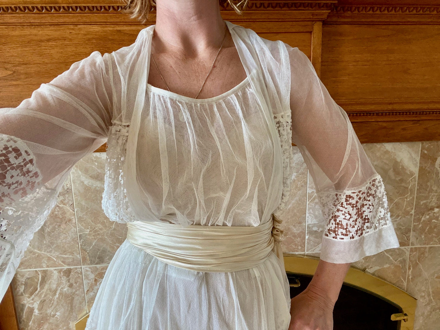 Antique 1910s Edwardian White Net Lace Tiered Dress with Silk Waistband, XXS