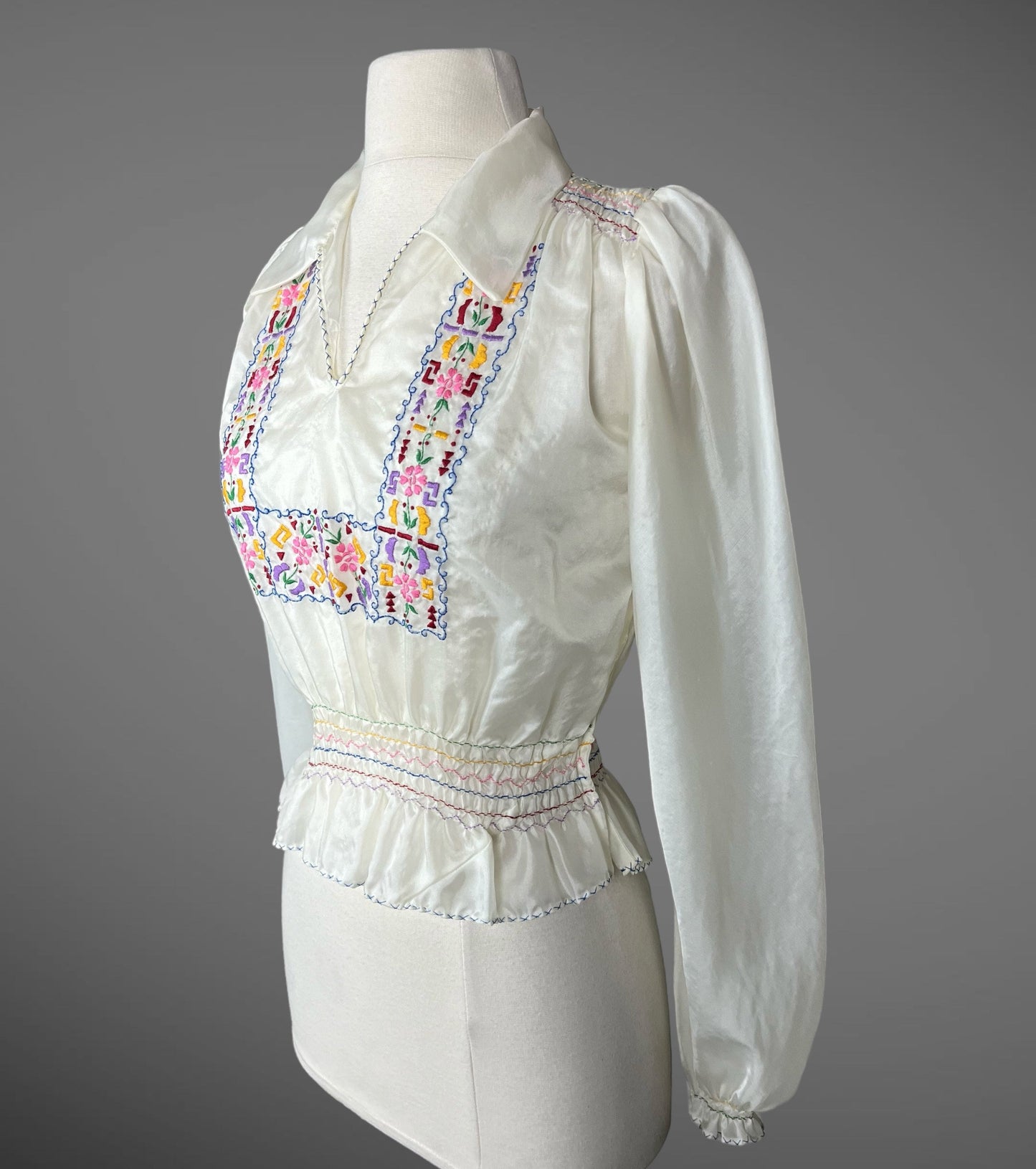 Vintage 1940s Embroidered Peasant Blouse, Parachute-Style Hungarian Folk Top, Small