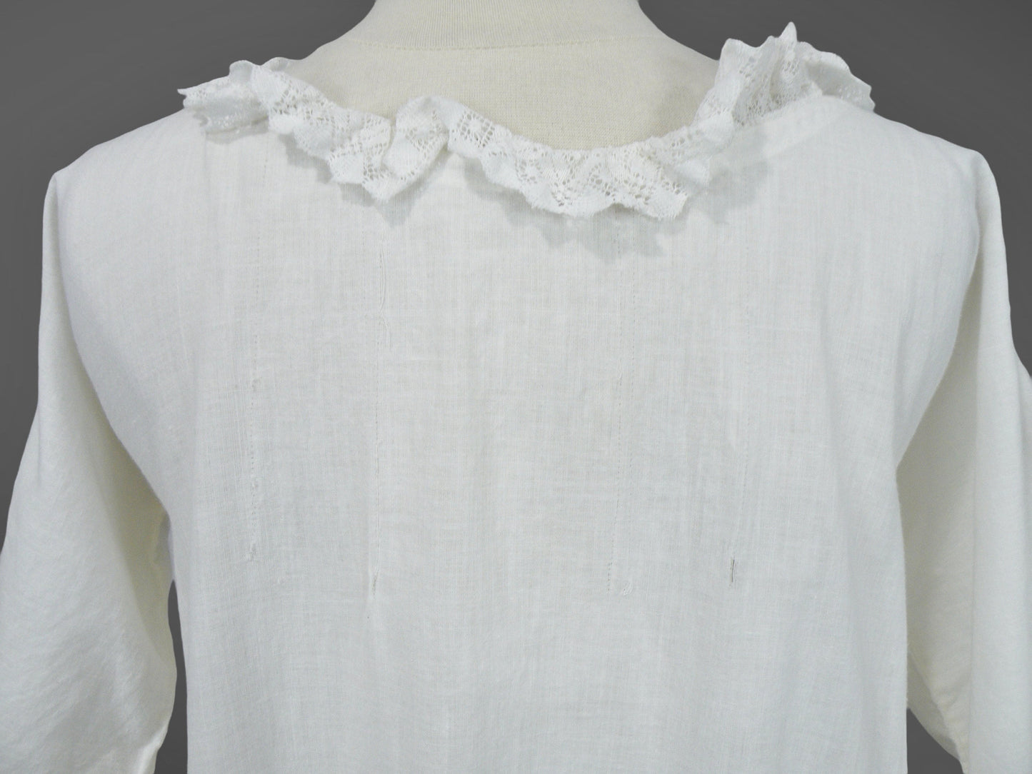 Antique 1900s Victorian Edwardian White Cotton Nightgown with Lace Trim, Small 34" Bust