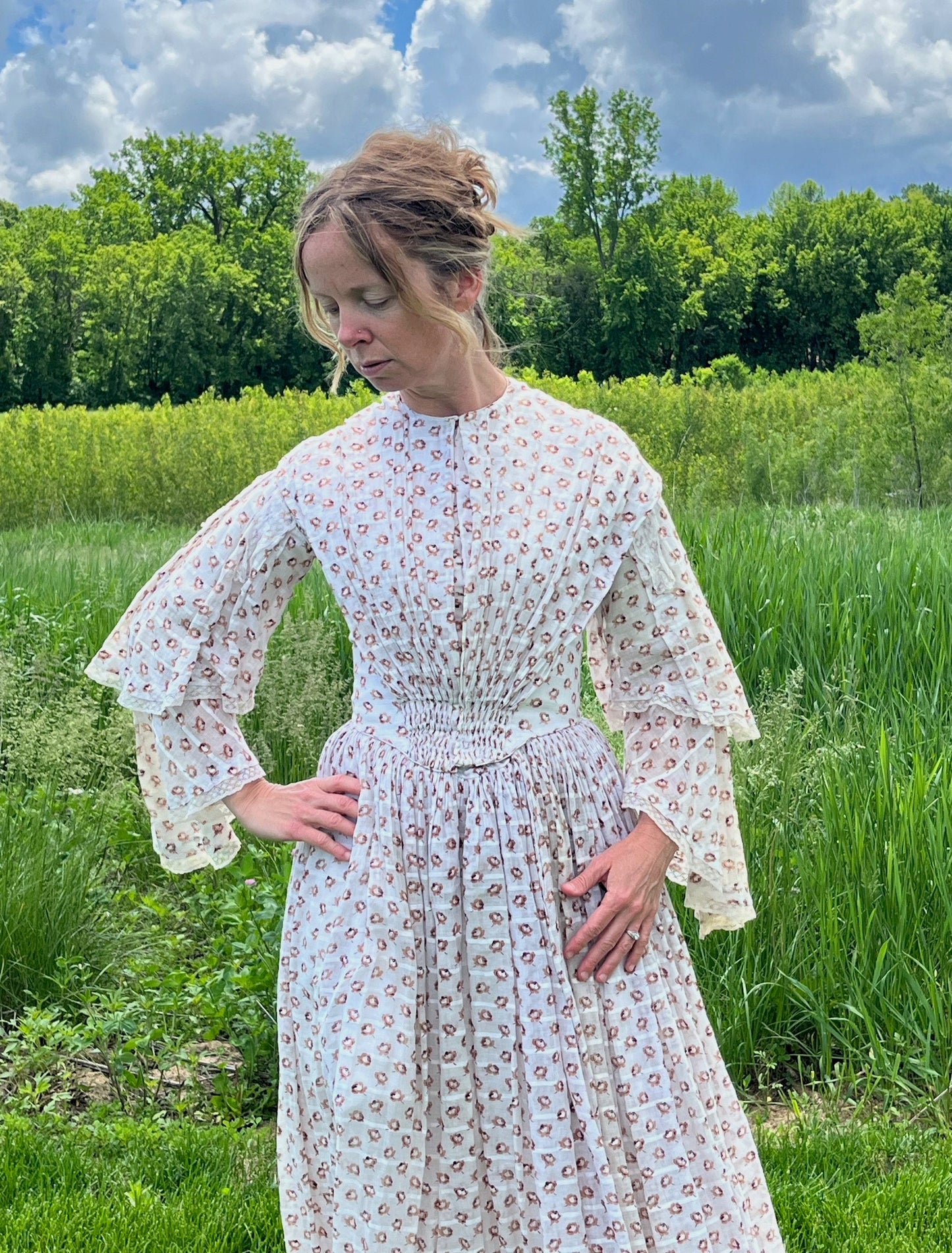 Antique 1850s Victorian Printed Rosebud Cotton Dress with Pagoda Sleeves & Fan Front, XS