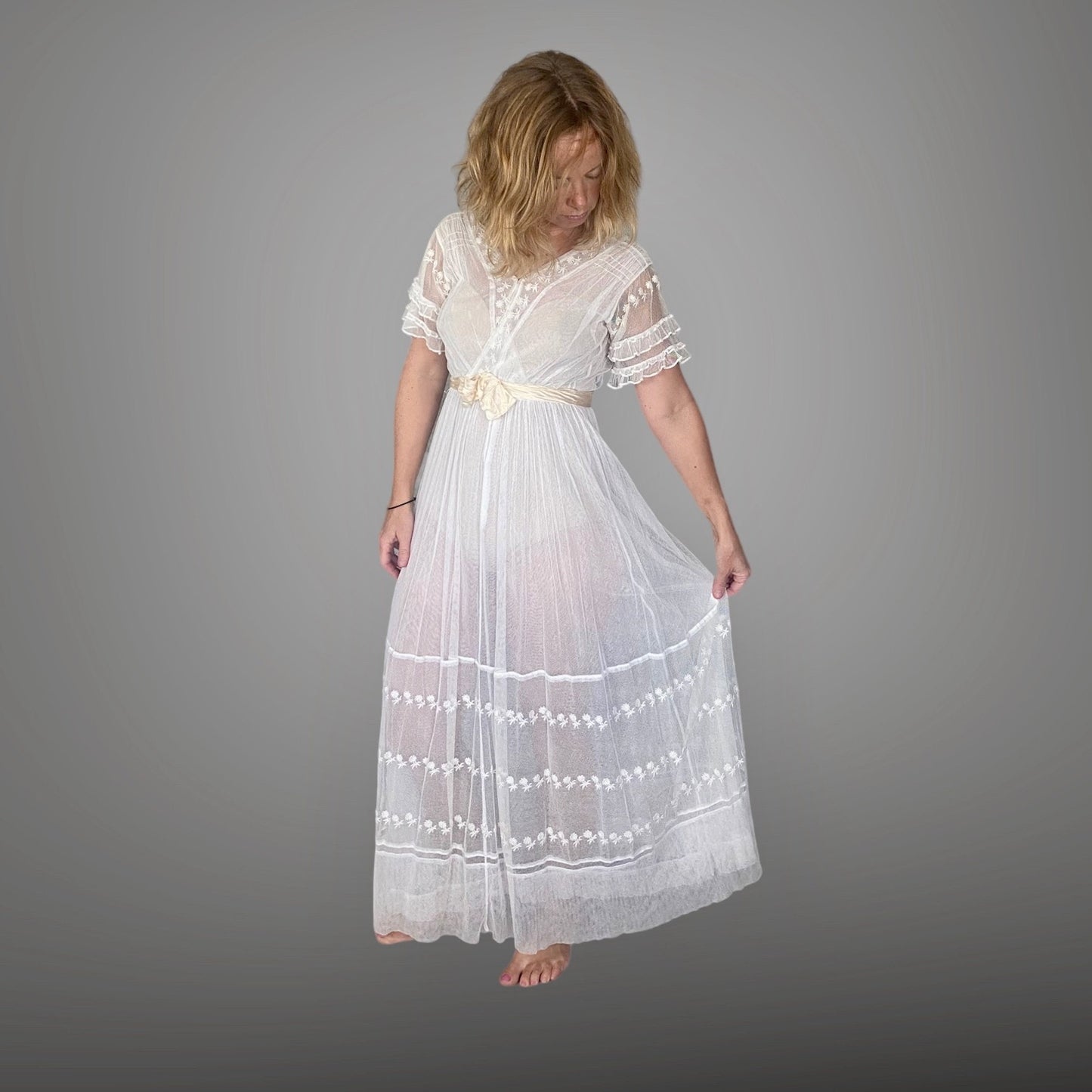 Antique 1910s White Embroidered Net Lace Edwardian Dress with Ruffle Sleeves, XS