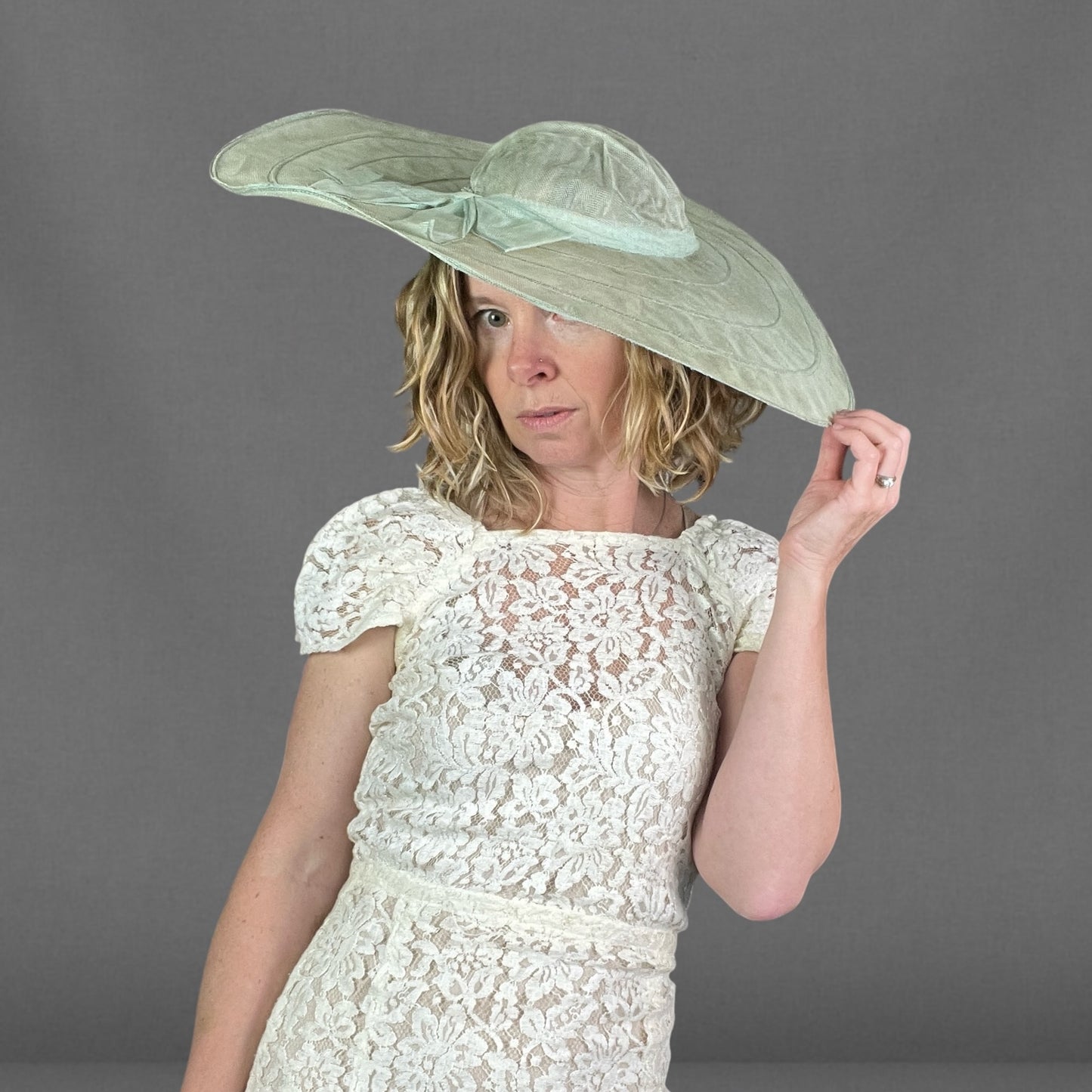 Vintage 1930s Young Quinlan Seafoam Green Net Mesh Wide Brim Picture Hat
