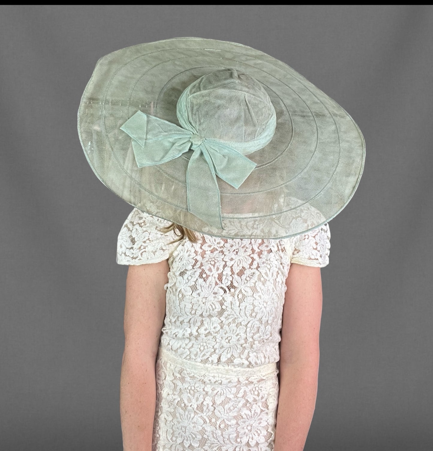 Vintage 1930s Young Quinlan Seafoam Green Net Mesh Wide Brim Picture Hat