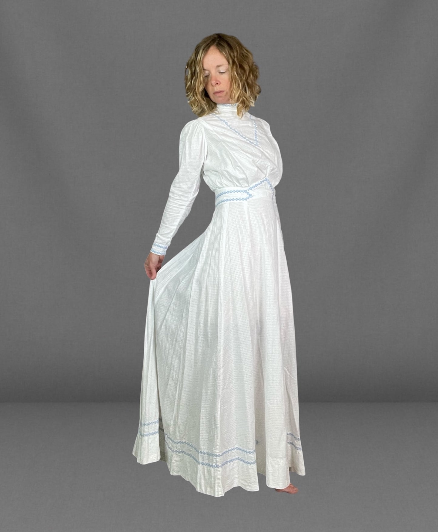 Antique Edwardian Gibson Girl White Cotton Windowpane 2-Piece Blouse & Skirt Set c. 1900s