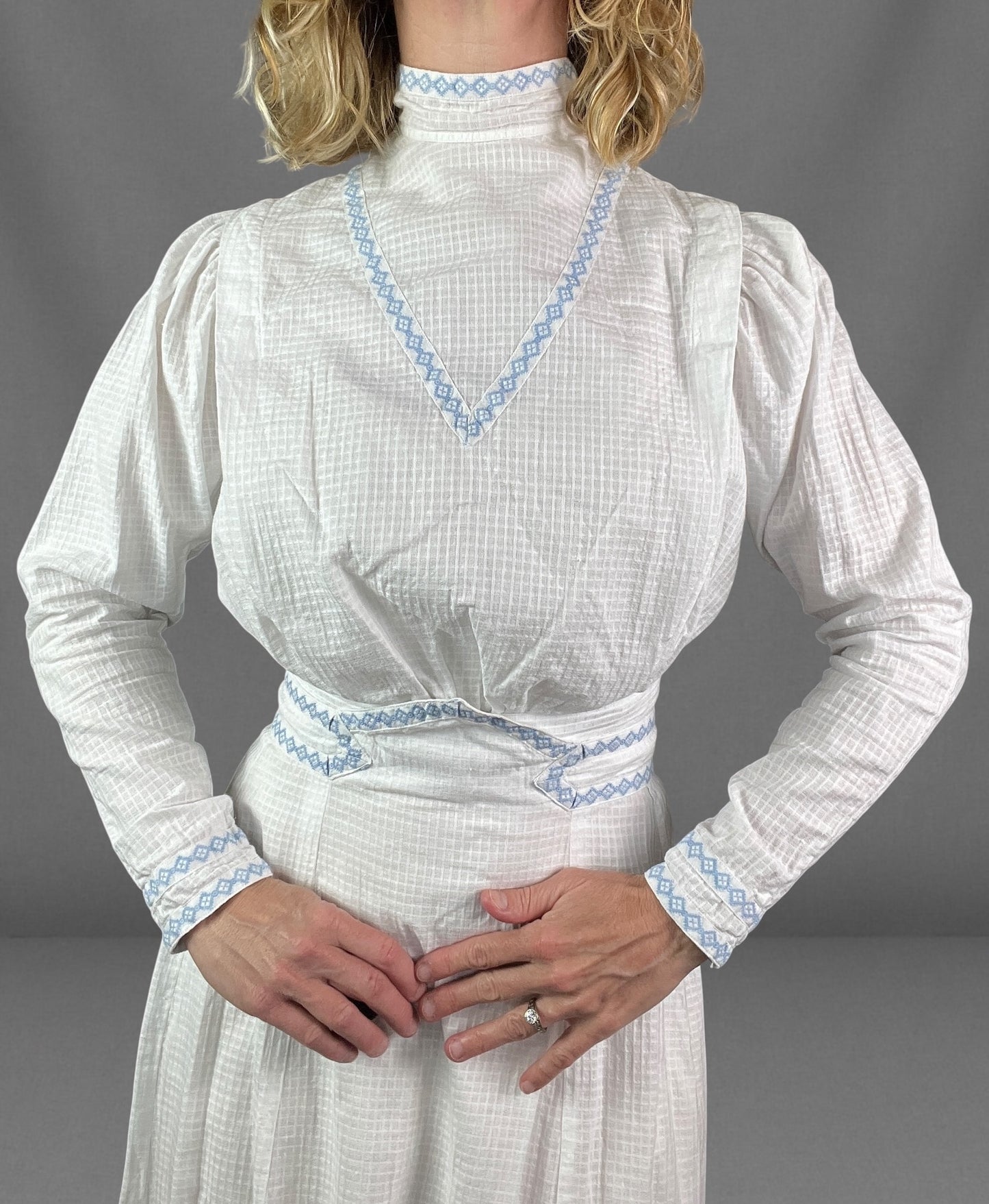Antique Edwardian Gibson Girl White Cotton Windowpane 2-Piece Blouse & Skirt Set c. 1900s