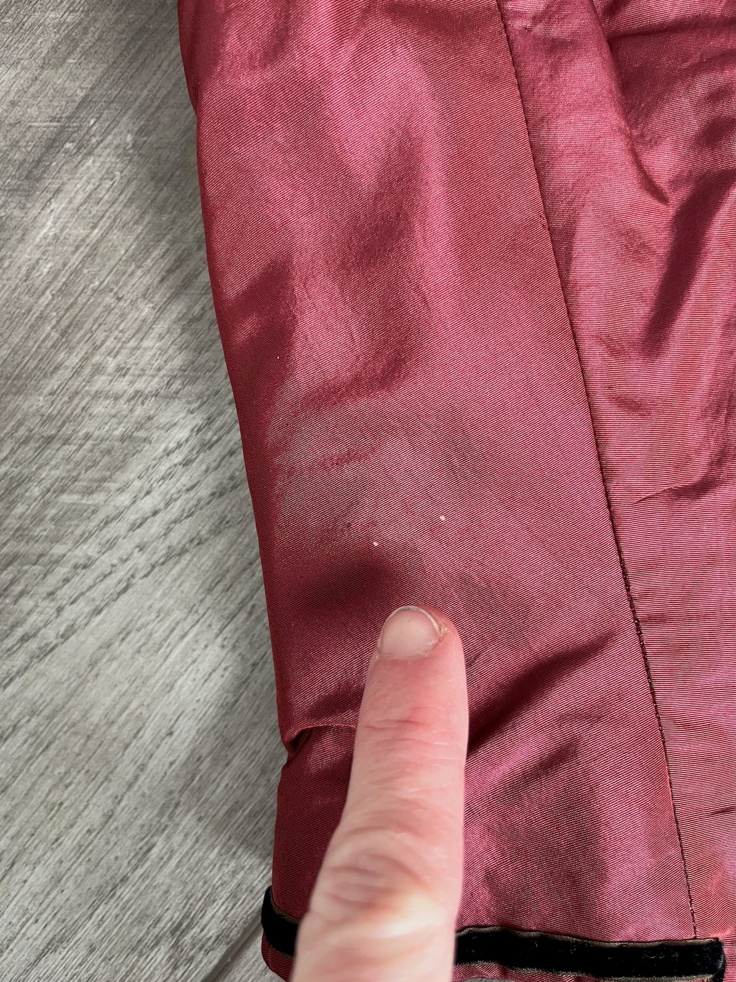 Antique Late Victorian 1890s Wine Silk Taffeta Two-Piece Dress Set with Ruched Pink High Neck Yoke, XXS