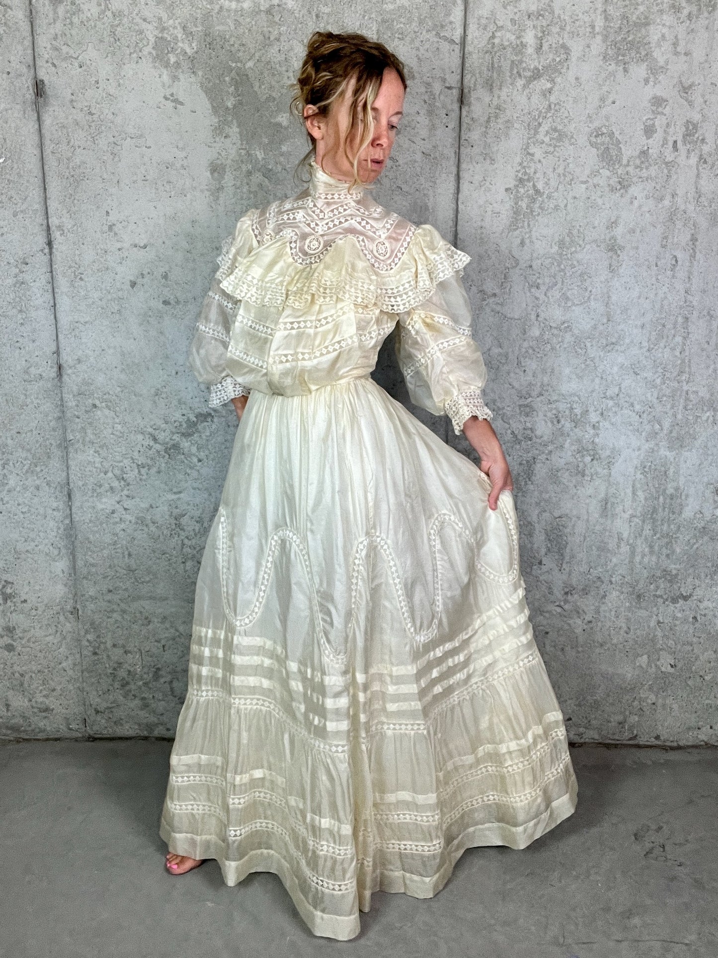 Antique c. 1900 Ivory Silk & Insertion Lace Gibson Girl Two-Piece Dress Set — Museum Quality