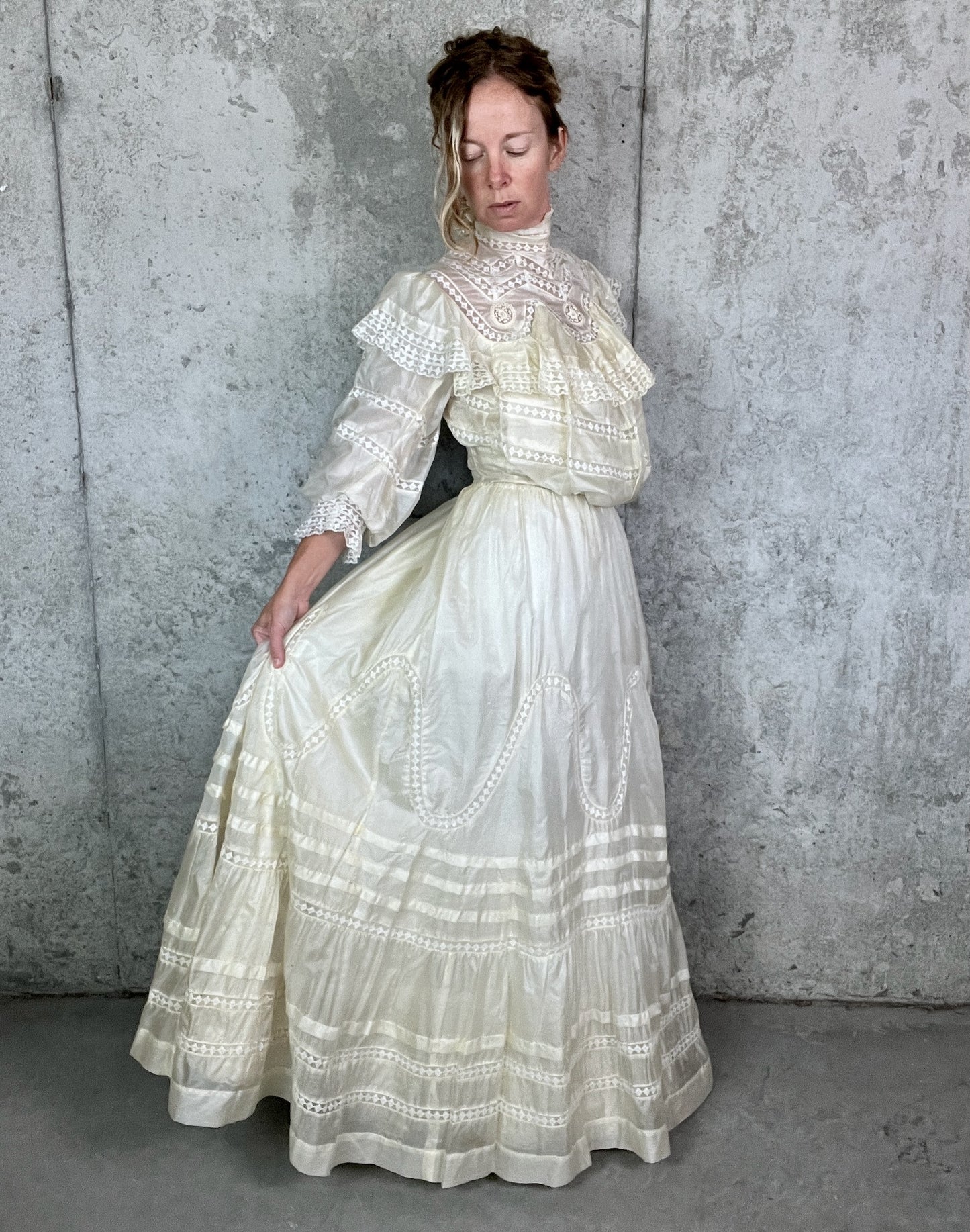 Antique c. 1900 Ivory Silk & Insertion Lace Gibson Girl Two-Piece Dress Set — Museum Quality