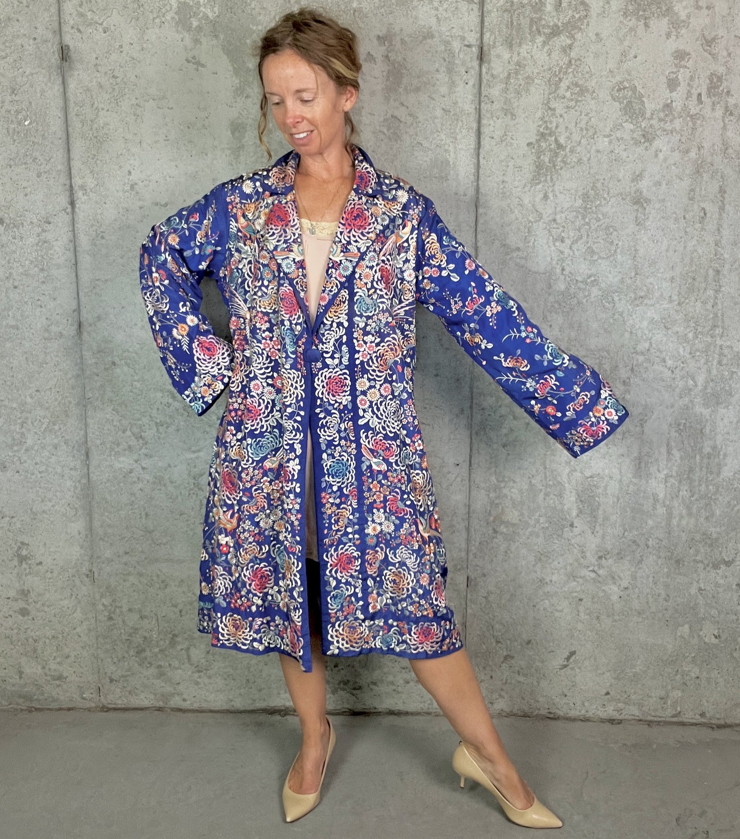 Rare 1920s Chinese Export Hand Embroidered Silk Evening Coat with Birds & Flowers