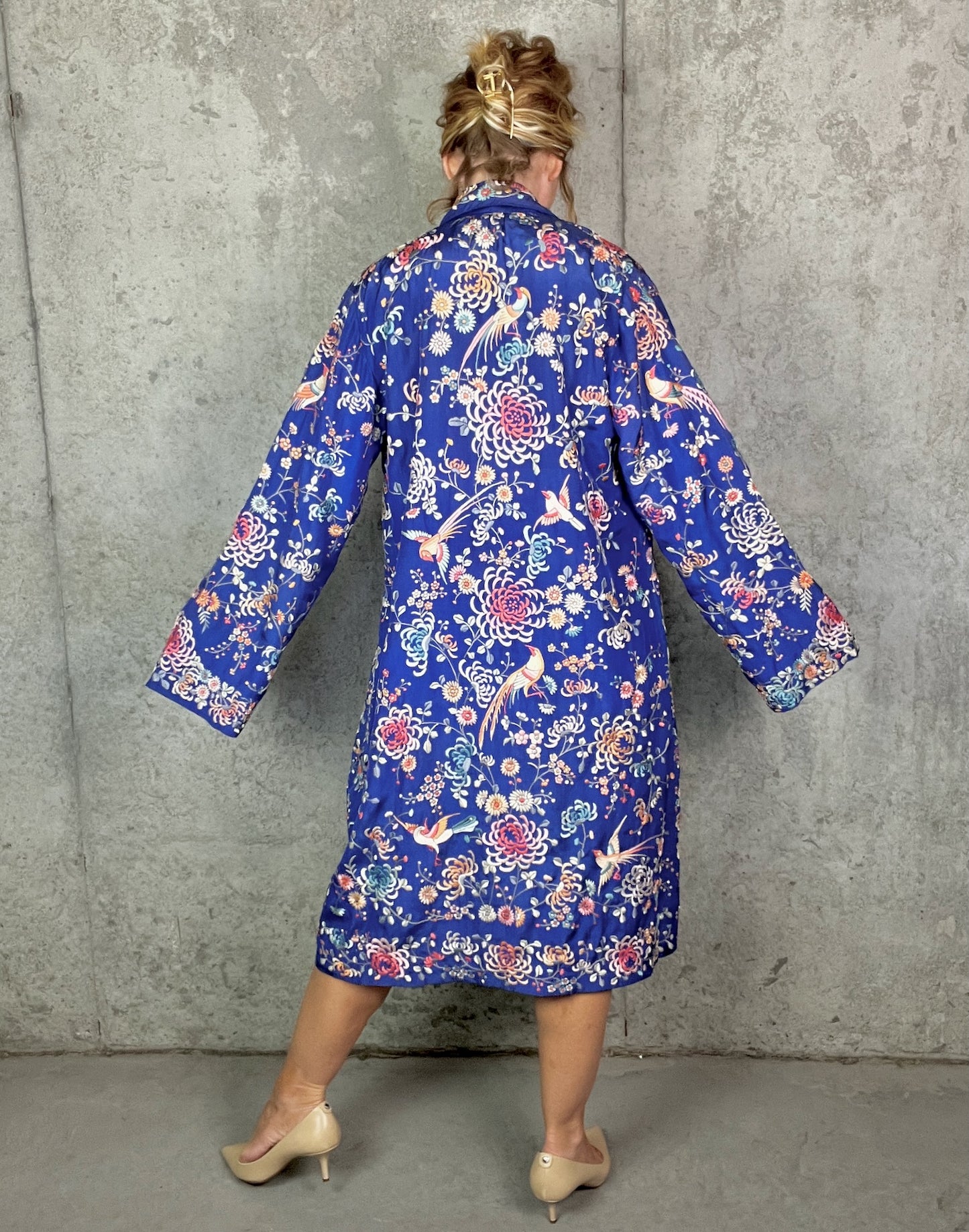 Rare 1920s Chinese Export Hand Embroidered Silk Evening Coat with Birds & Flowers