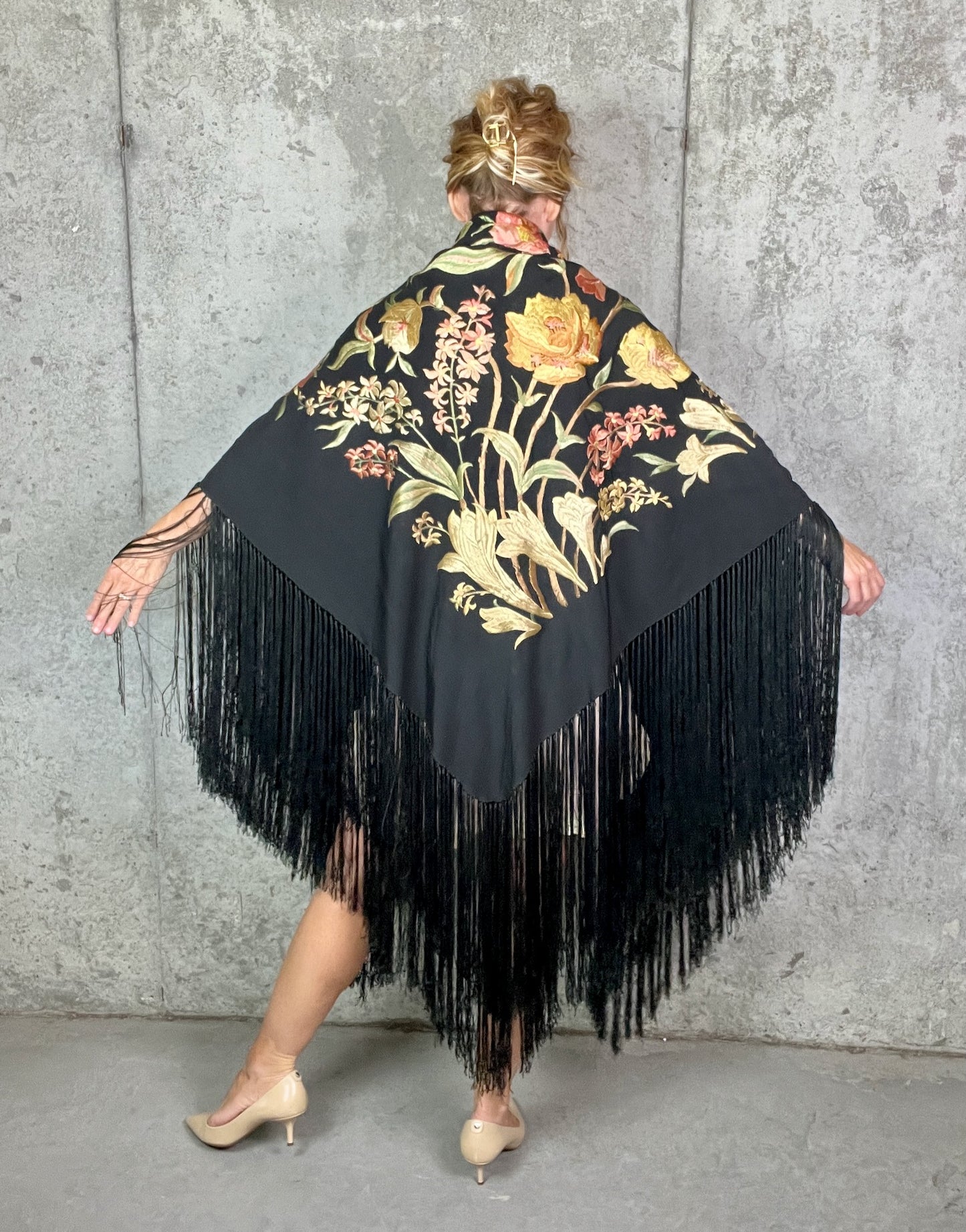 Vintage 1920s 30s Hand Embroidered Silk Crepe Fringe Piano Shawl