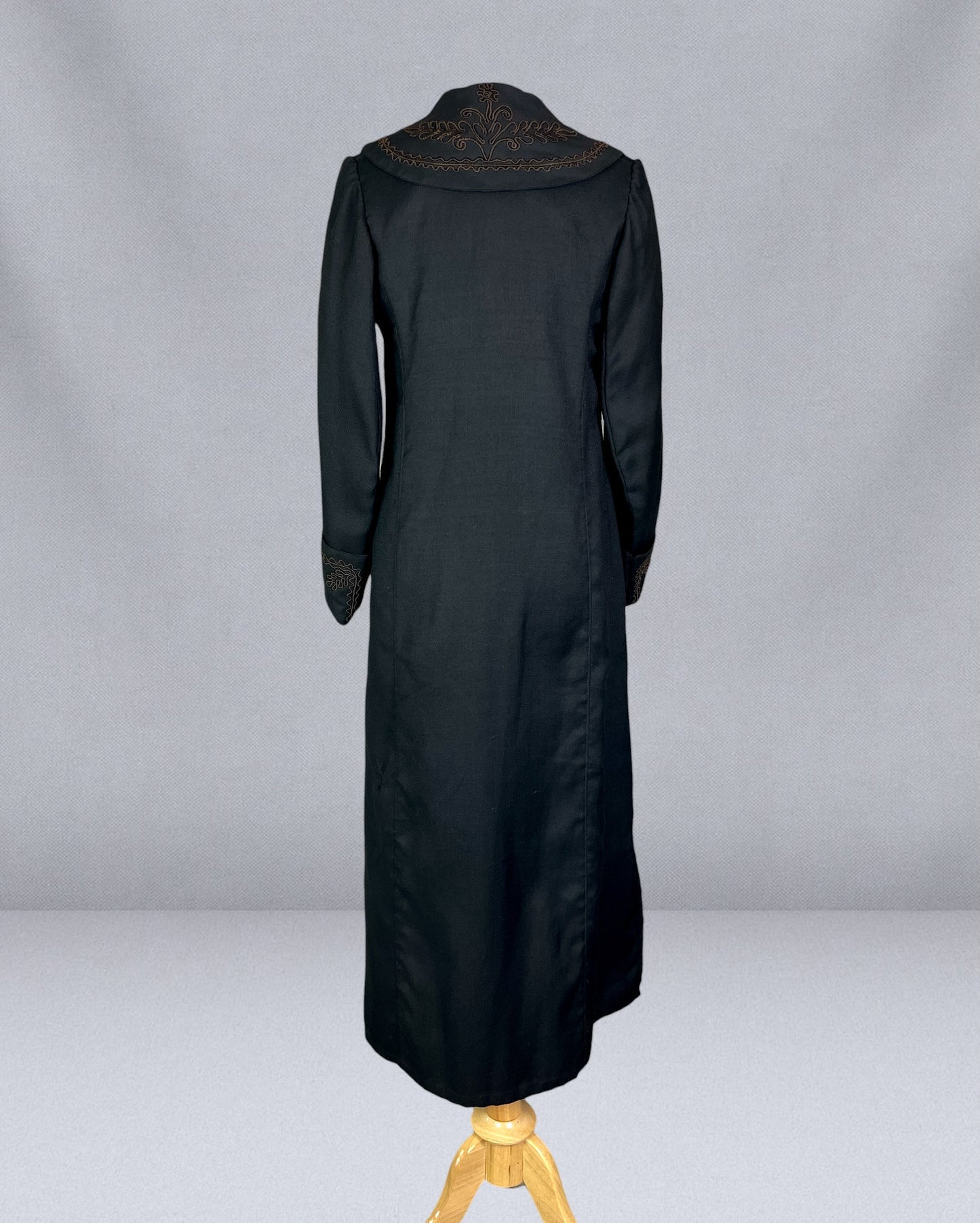 Antique Late 1910s Black Wool Twill Car Coat with Soutache Embroidery, M - M/L