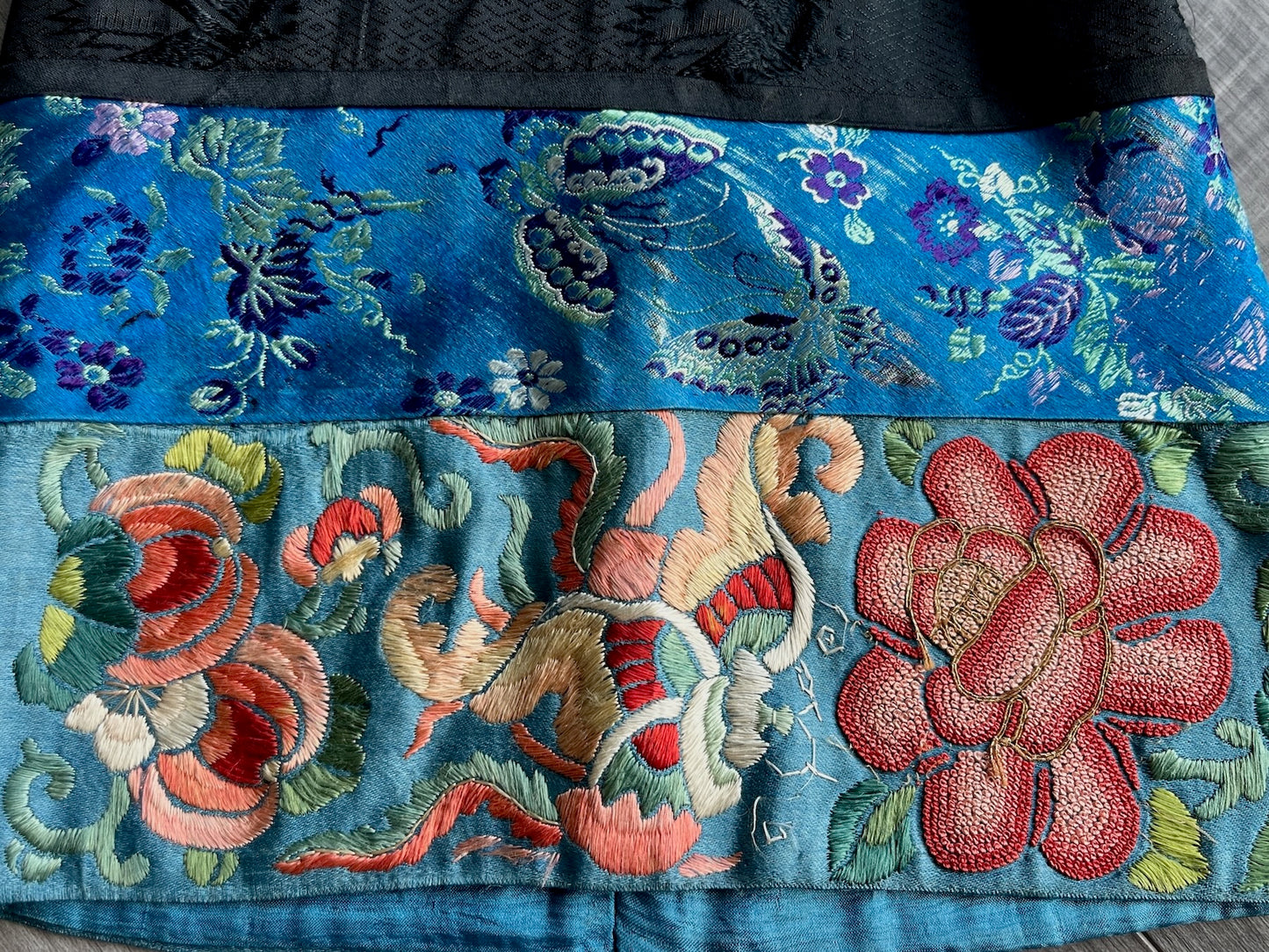 Vintage 1920s Chinese Export Hand Embroidered Silk Pajama Lounge Set, M/L - L