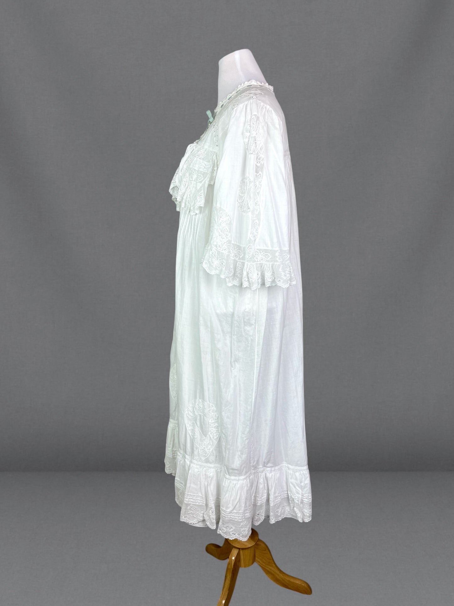 Antique Edwardian White Cotton Dress with Butterfly Lace, Pintucks & Bell Sleeves – XL–XXL