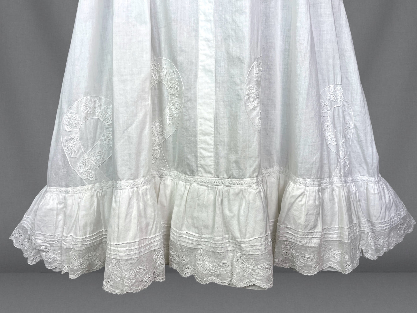 Antique Edwardian White Cotton Dress with Butterfly Lace, Pintucks & Bell Sleeves – XL–XXL