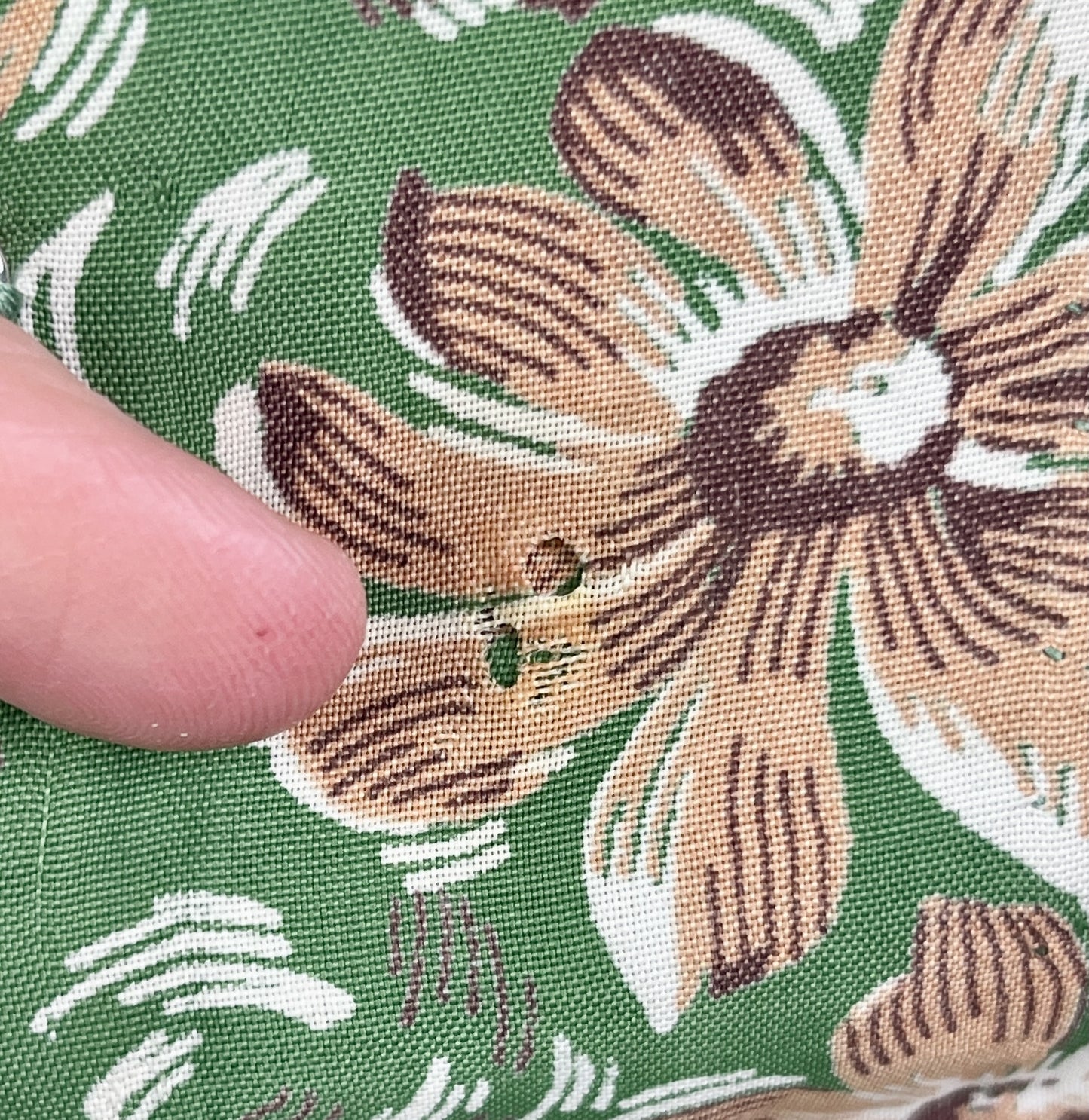 Vintage Late 1930s to Early 1940s Rayon Floral Blouse with Pointed Waist, M - L