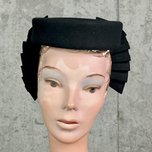 Vintage 1940s Black Felted Wool Sculptural Fan Pleated Topper Hat