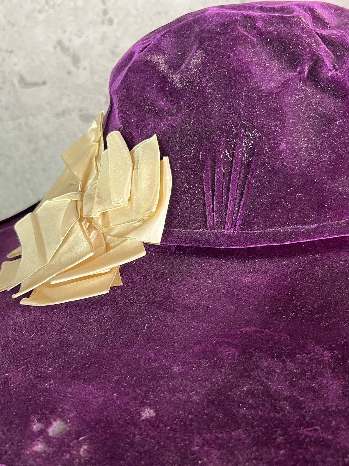 Antique 1910s Purple Velvet Extra Wide Brim Picture Hat with Ostrich Feather Plume, Titanic Era Hat