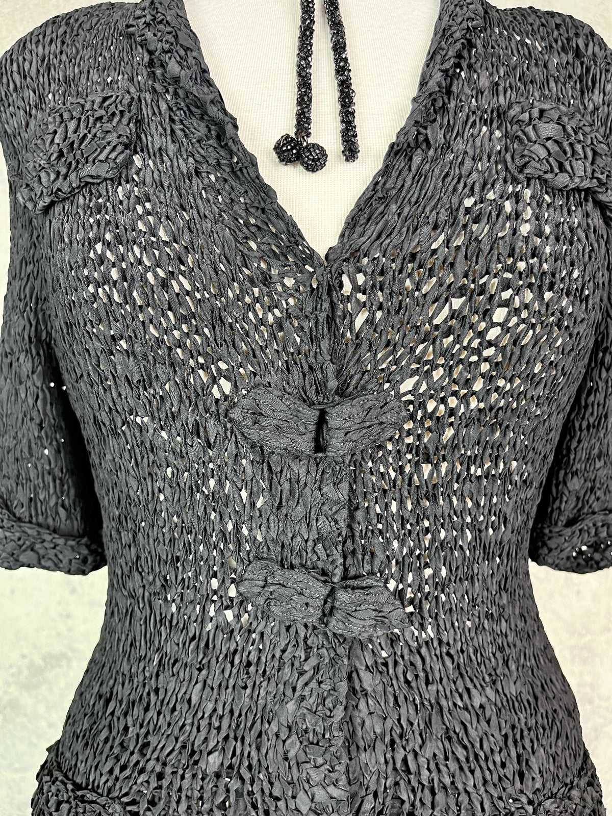 Vintage 1940s Black Ribbon Knit Bombshell Hourglass 2-Piece Dress Set, S/M - M