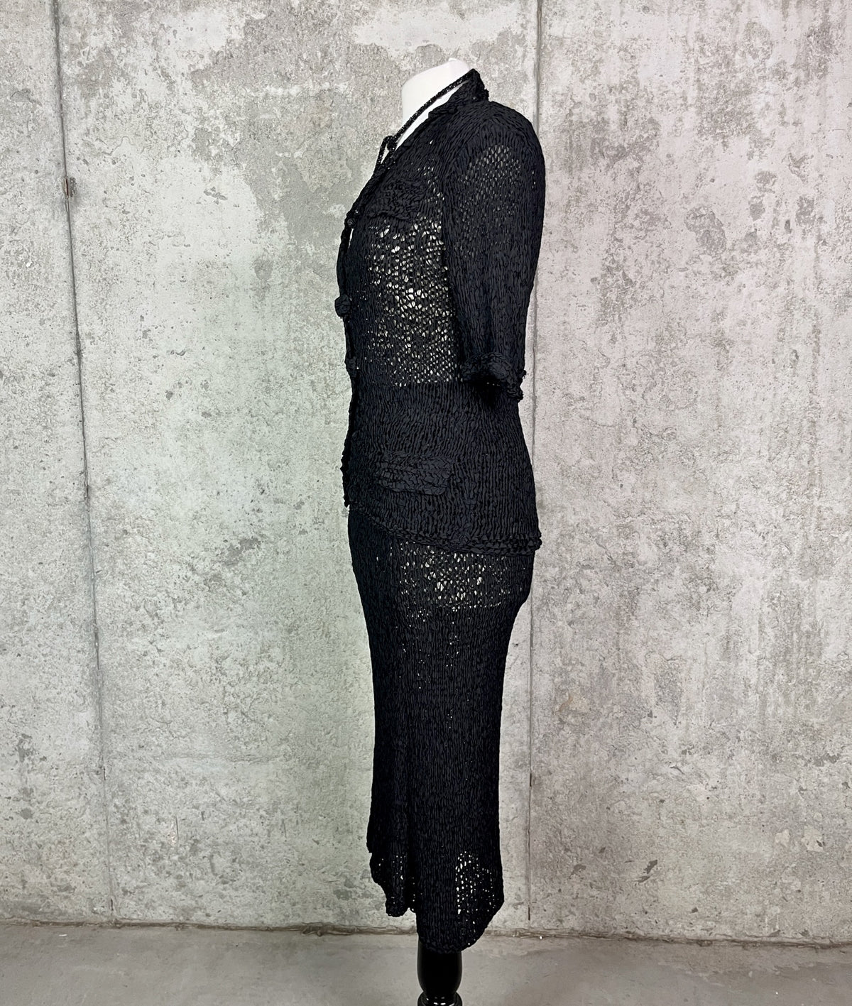 Vintage 1940s Black Ribbon Knit Bombshell Hourglass 2-Piece Dress Set, S/M - M