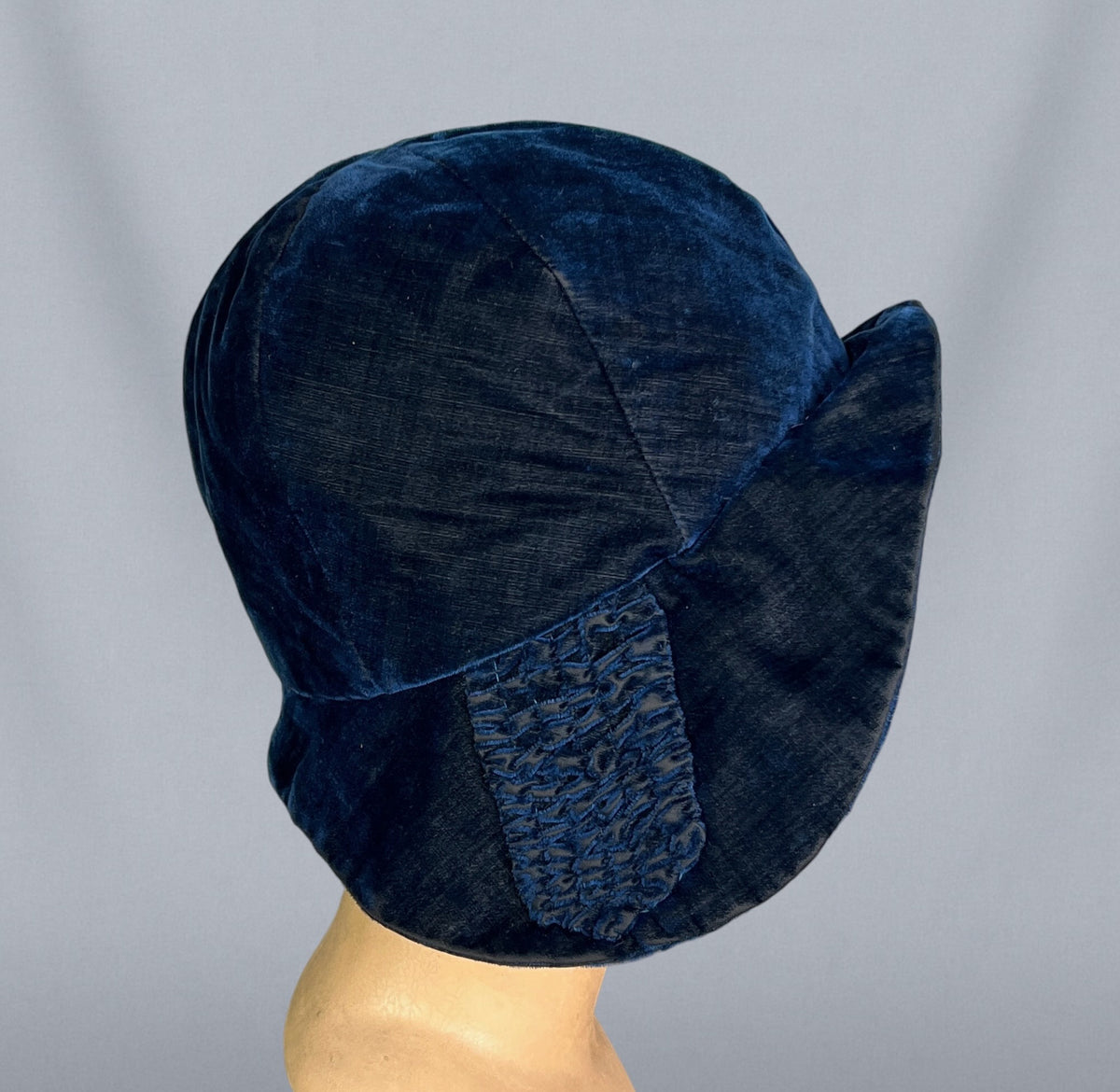 Vintage 1930s Midnight Blue Silk Velvet Bias Cut Dress & Wide Brim Cloche Hat, S - S/M