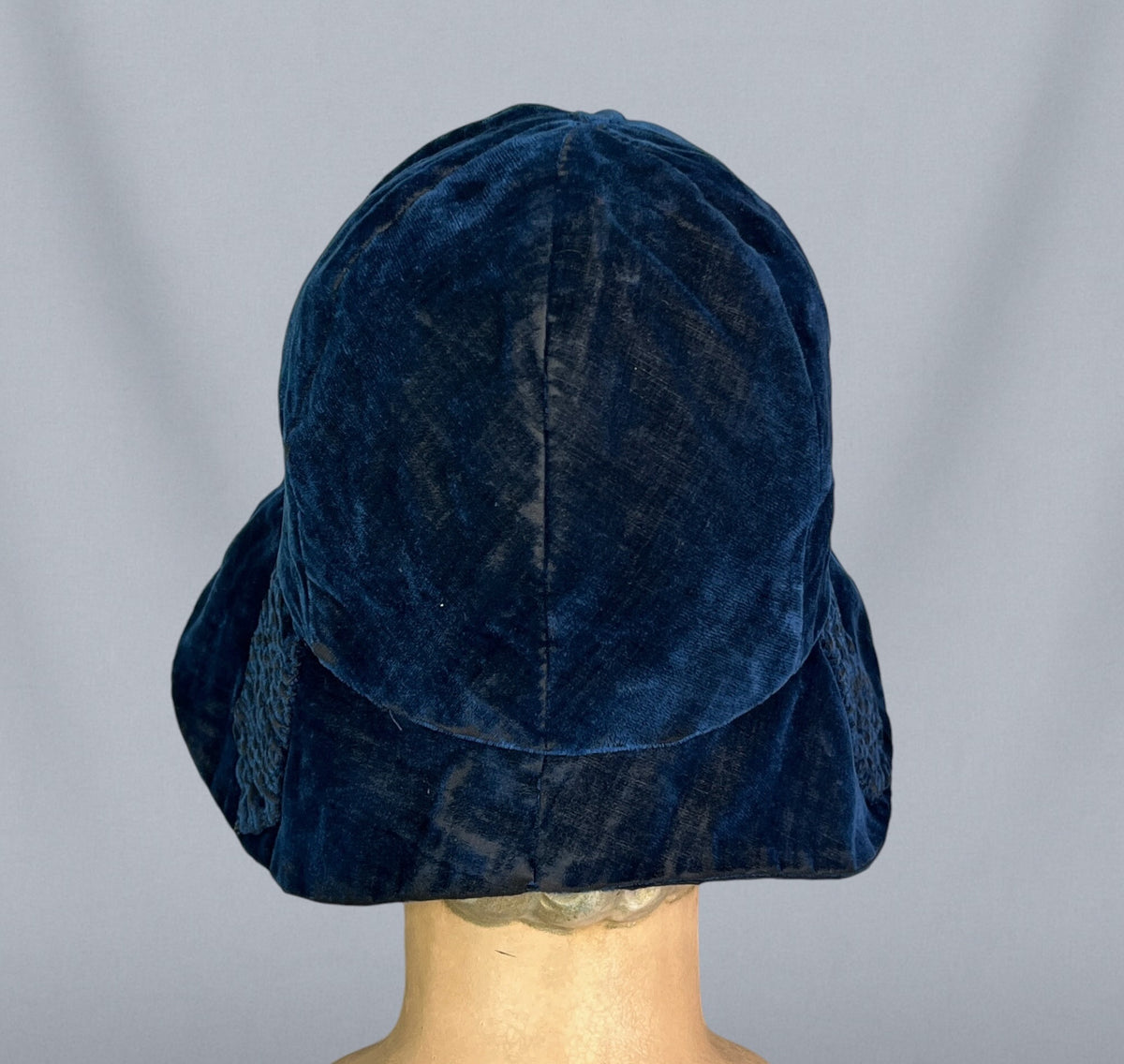 Vintage 1930s Midnight Blue Silk Velvet Bias Cut Dress & Wide Brim Cloche Hat, S - S/M