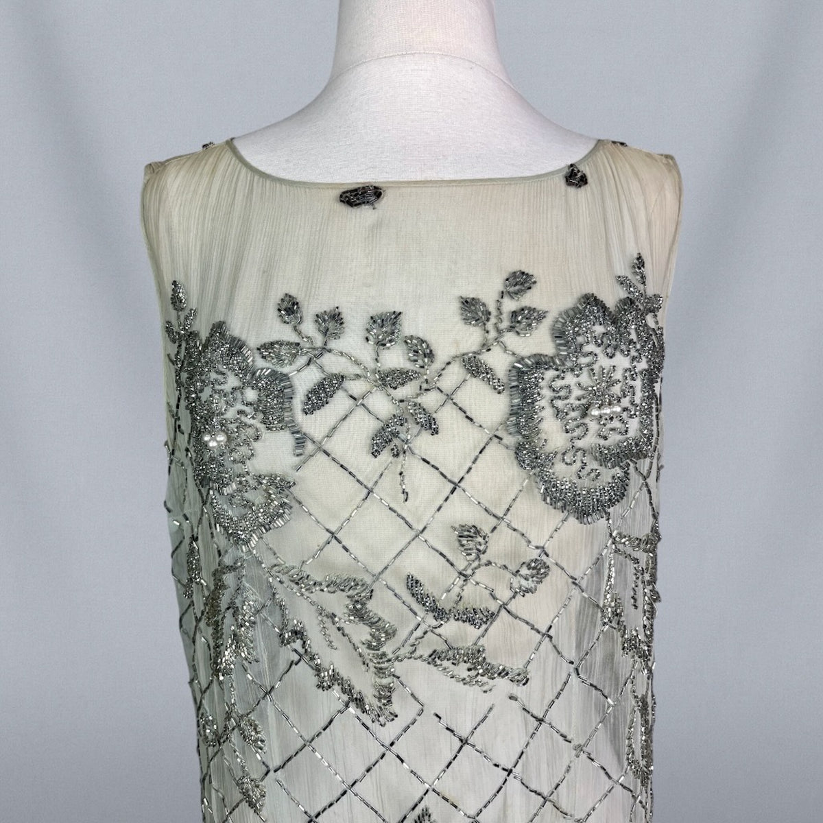 Antique 1920s Pale Green Silk Beaded Flapper Evening Dress, XS / S