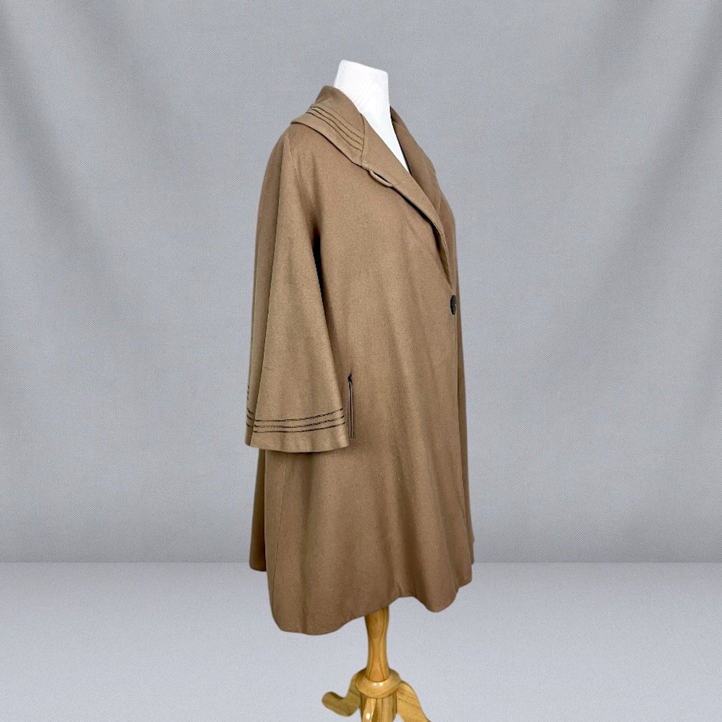 Antique 1920s Taupe Wool Cape Coat with Art Deco Arrow Embroidery, Palmer Garment Chicago