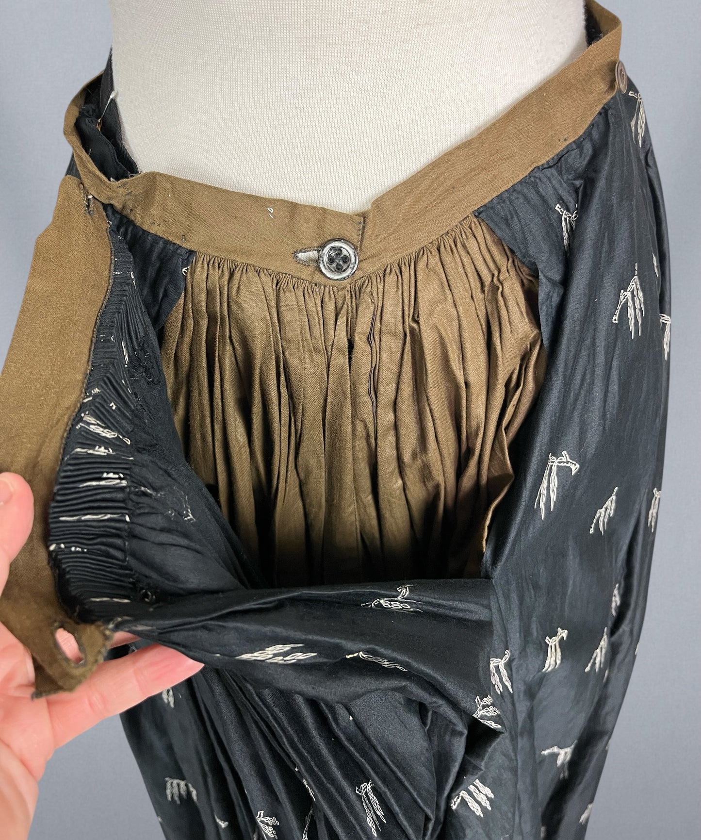 Antique 1890s Black Polished Printed Cotton Two-Piece Bodice and Skirt with Leg-of-Mutton Sleeves, Medium