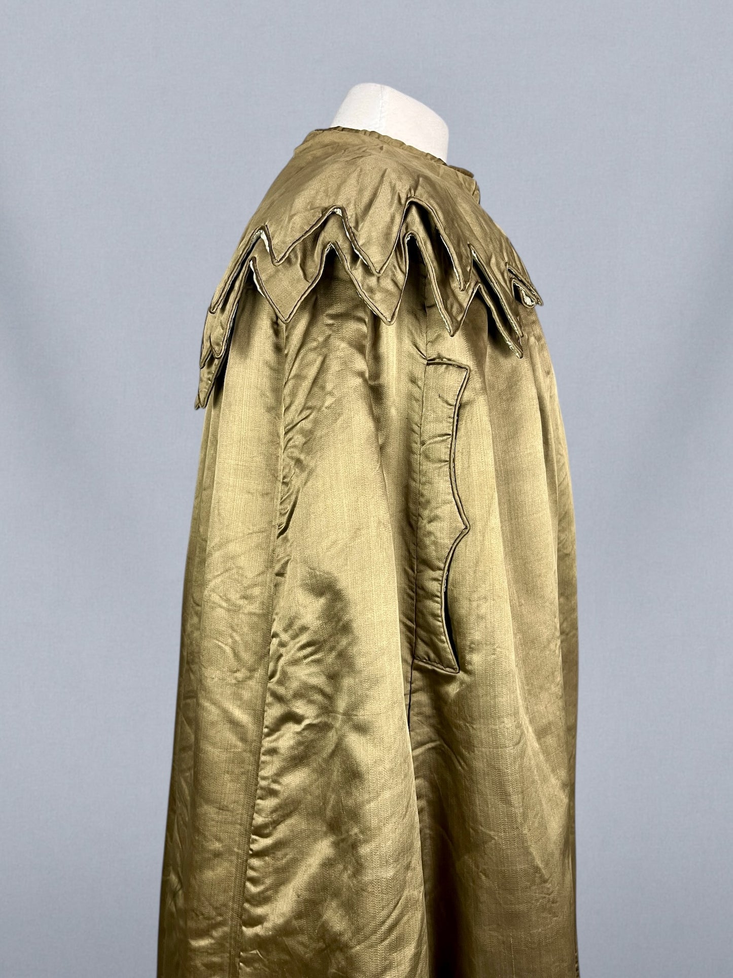Vintage 1920s Gold-Hued Satin Cape with Subtle Olive Undertones & Layered Petal Collar