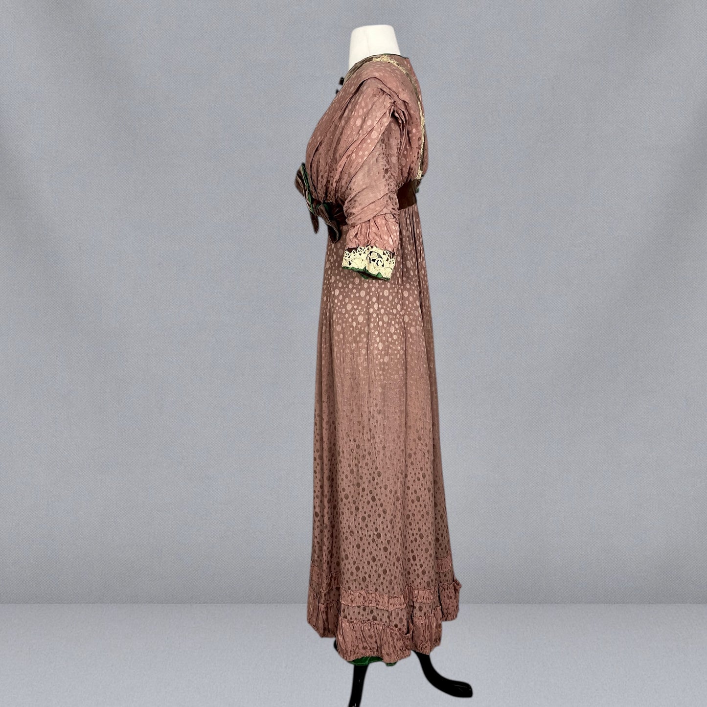 Antique Edwardian 1900s Taupe Textured Silk Dress with Brown Velvet, Cream Lace & Emerald Green Trim, XS