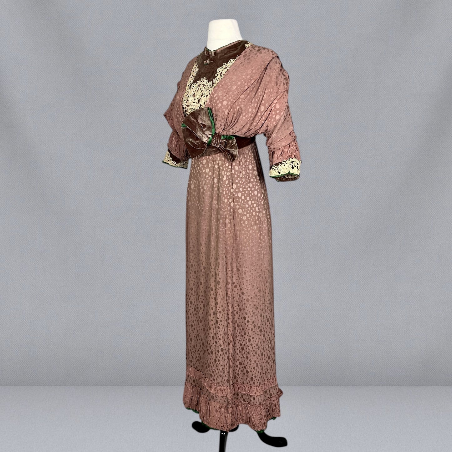 Antique Edwardian 1900s Taupe Textured Silk Dress with Brown Velvet, Cream Lace & Emerald Green Trim, XS