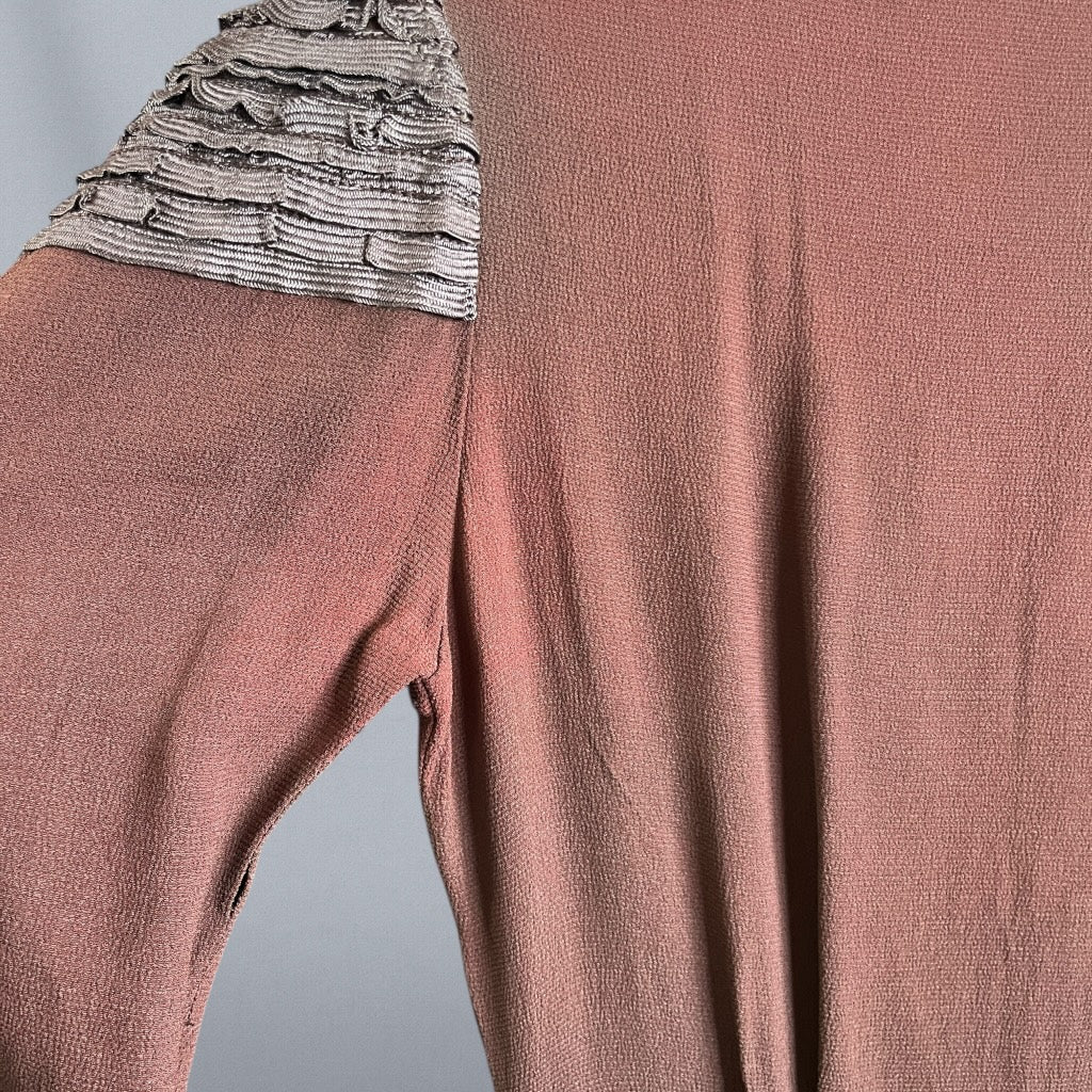 Late 1930s Chocolate Brown Rayon Crepe Dress with Sculpted Shoulders & Bell-Pull Metal Zip, XS-S