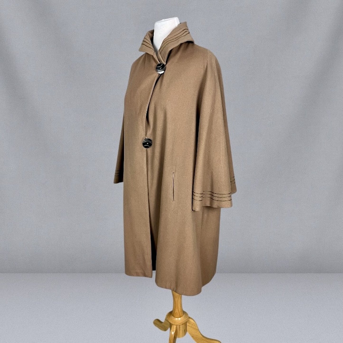 Antique 1920s Taupe Wool Cape Coat with Art Deco Arrow Embroidery, Palmer Garment Chicago