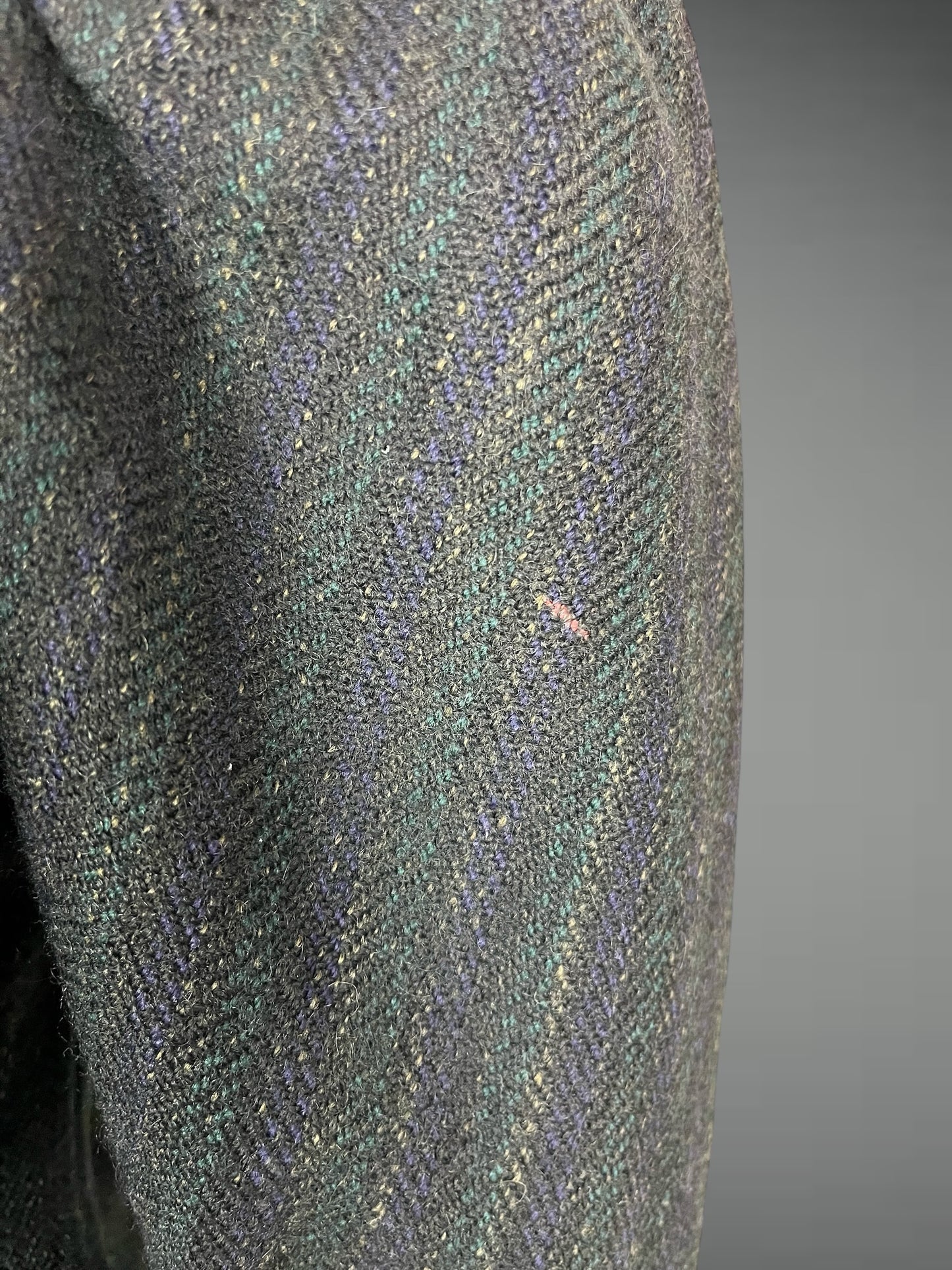 close-up of pink marking on upper sleeve