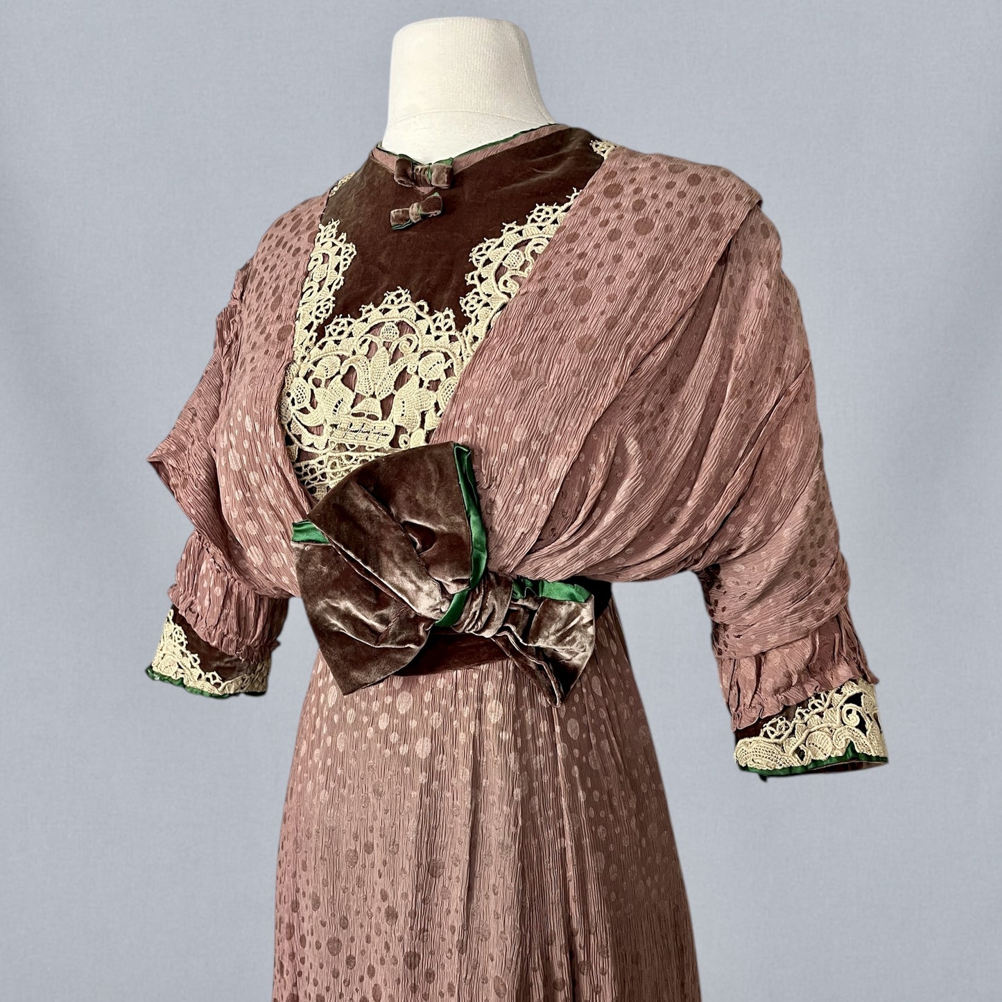 Antique Edwardian 1900s Taupe Textured Silk Dress with Brown Velvet, Cream Lace & Emerald Green Trim, XS