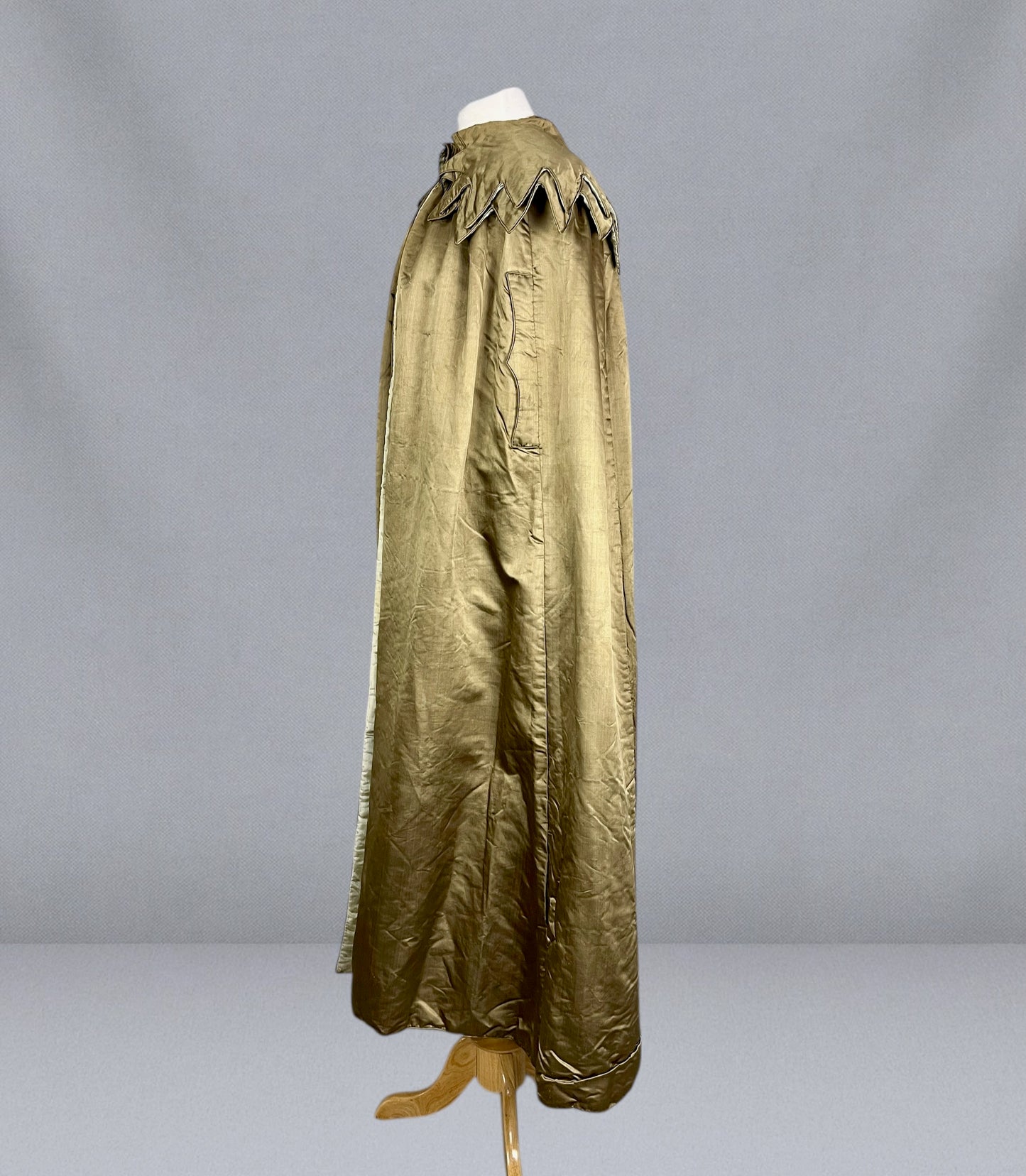Vintage 1920s Gold-Hued Satin Cape with Subtle Olive Undertones & Layered Petal Collar