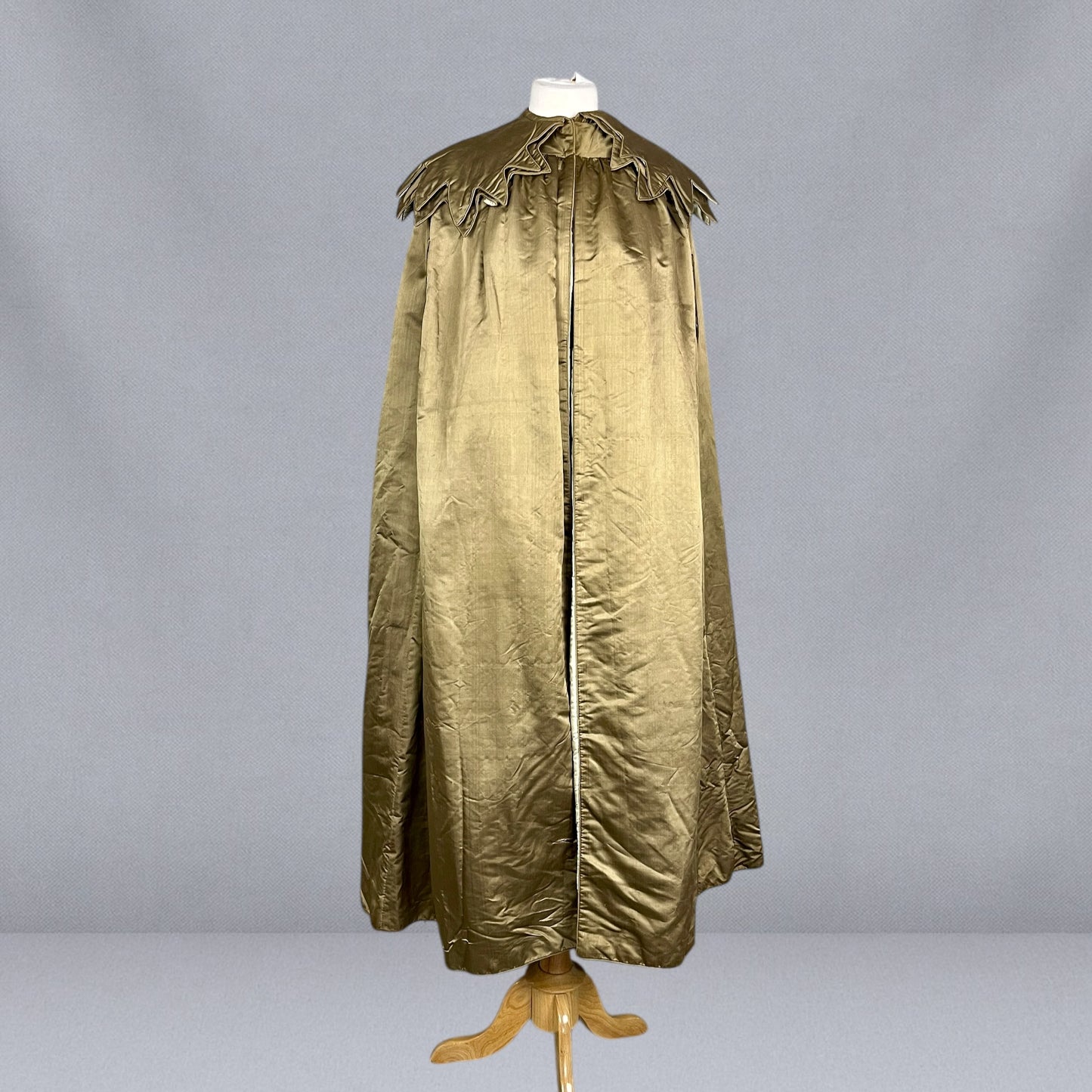 Vintage 1920s Gold-Hued Satin Cape with Subtle Olive Undertones & Layered Petal Collar