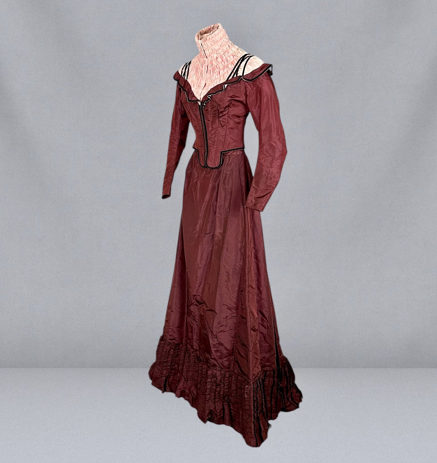 Antique Late Victorian 1890s Wine Silk Taffeta Two-Piece Dress Set with Ruched Pink High Neck Yoke, XXS