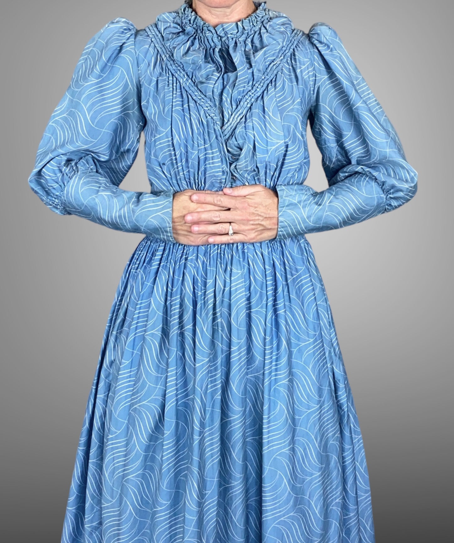 Antique 1900s Victorian Edwardian Blue & White Leaf Print Cotton Sateen Day Dress, XXS