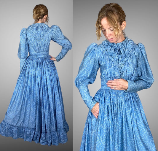 Antique 1900s Victorian Edwardian Blue & White Leaf Print Cotton Sateen Day Dress, XXS