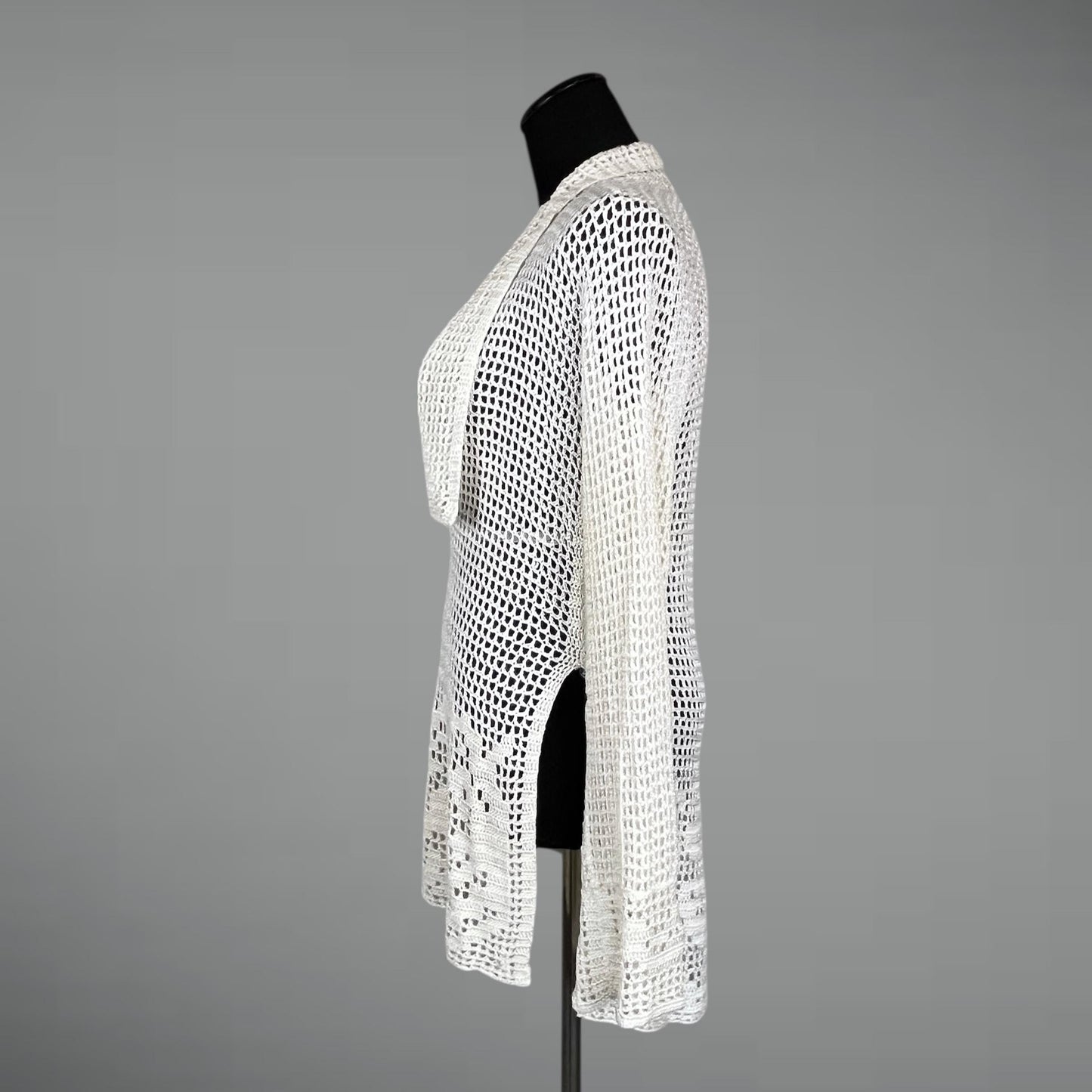 Antique 1920s Hand Crochet Filet Lace Tunic Sweater, Deep-V Openwork, Wool Rayon, M–L