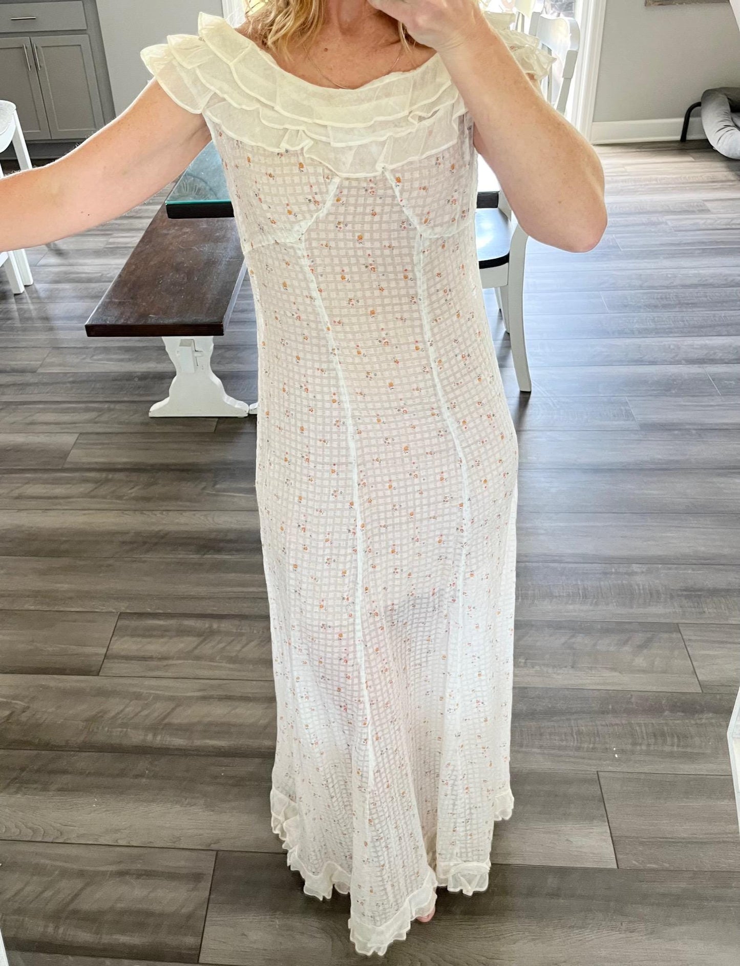 Vintage 1930s Sheer White Cotton Floral Print Bias Cut Dress with Ruffled Collar, XS